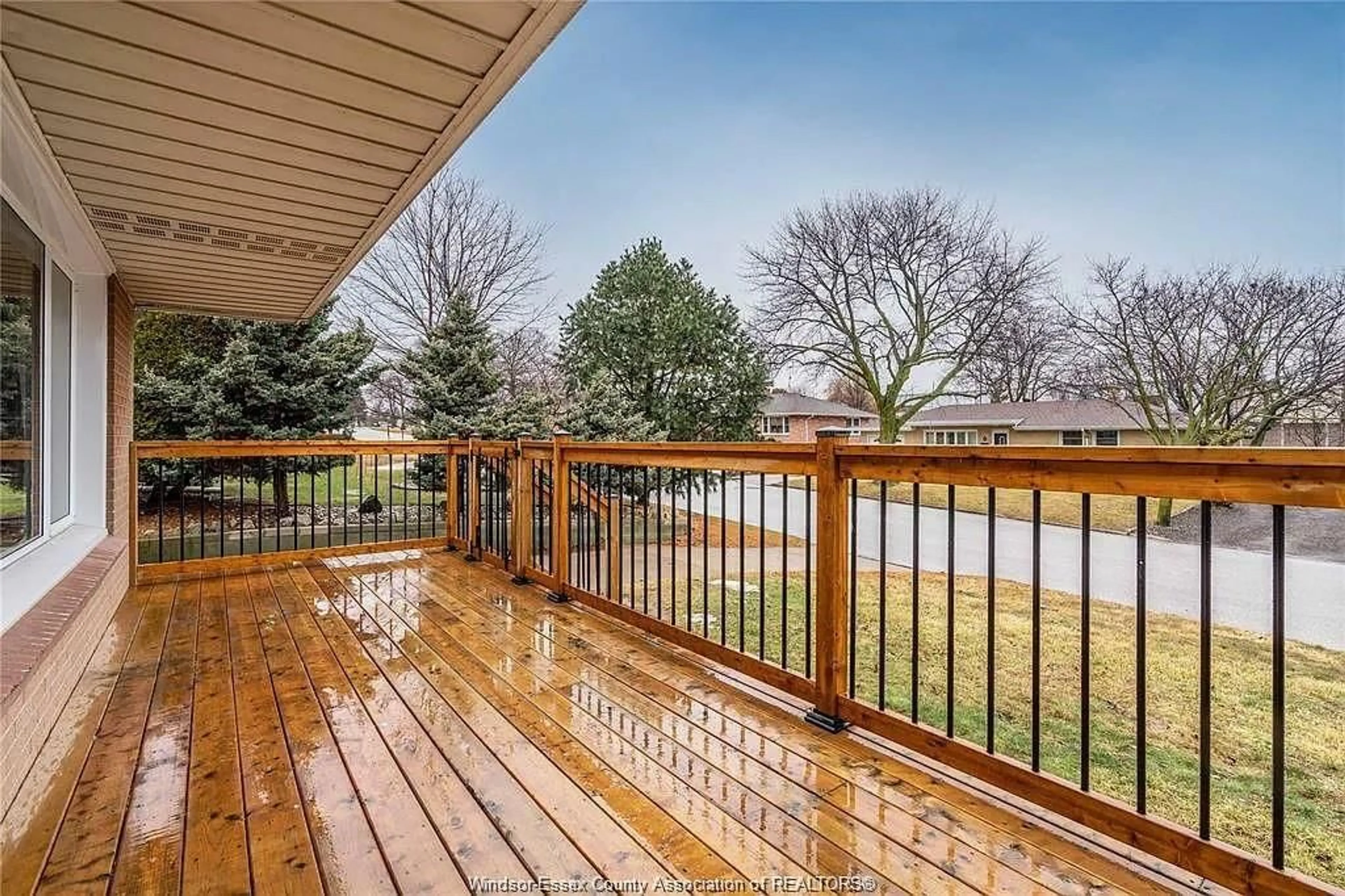 Patio, water/lake/river/ocean view for 10 Countess, Leamington Ontario N8H 2H3