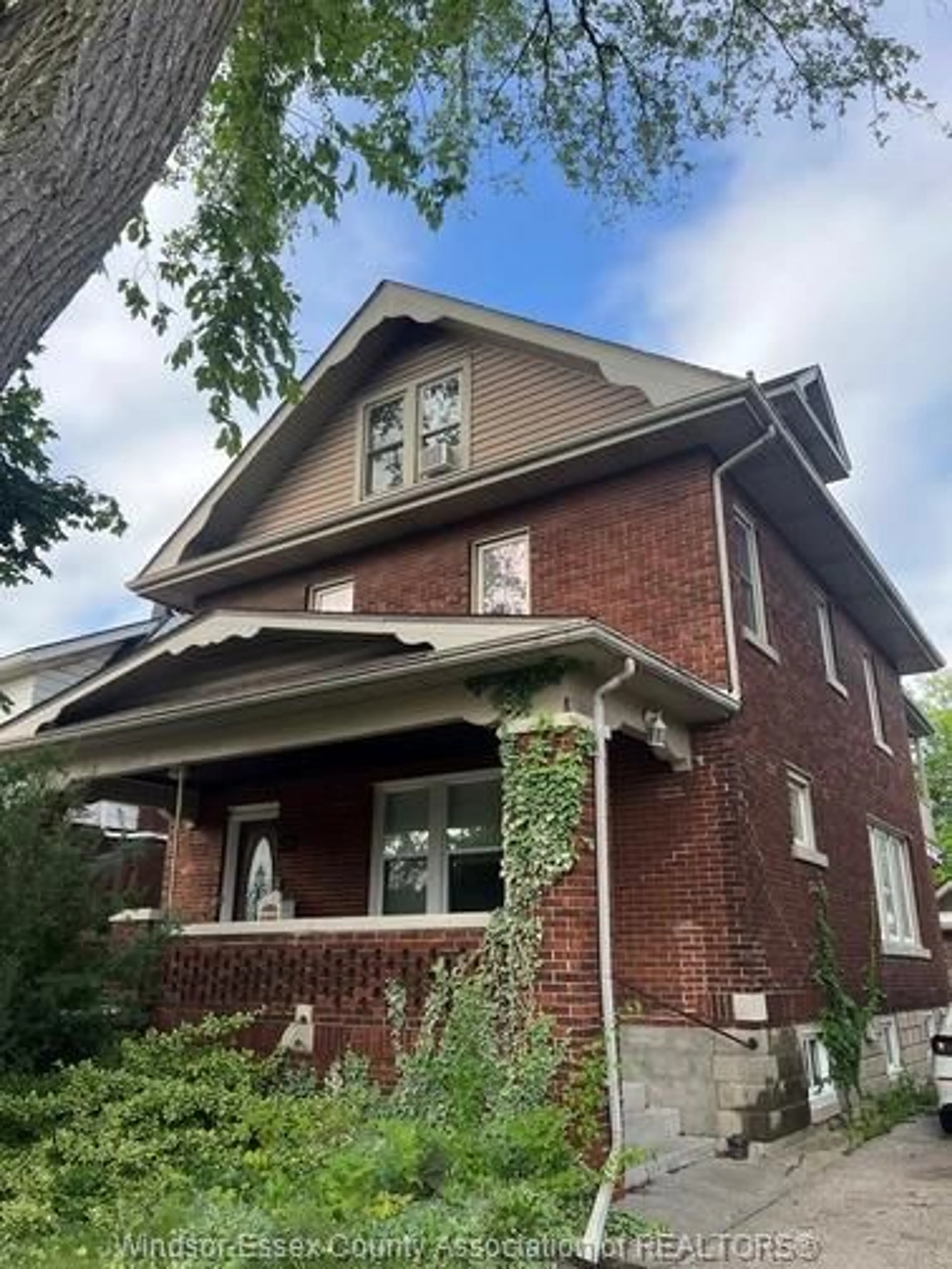 Home with brick exterior material, building for 1278 CHILVER Rd, Windsor Ontario N8Y 2L1