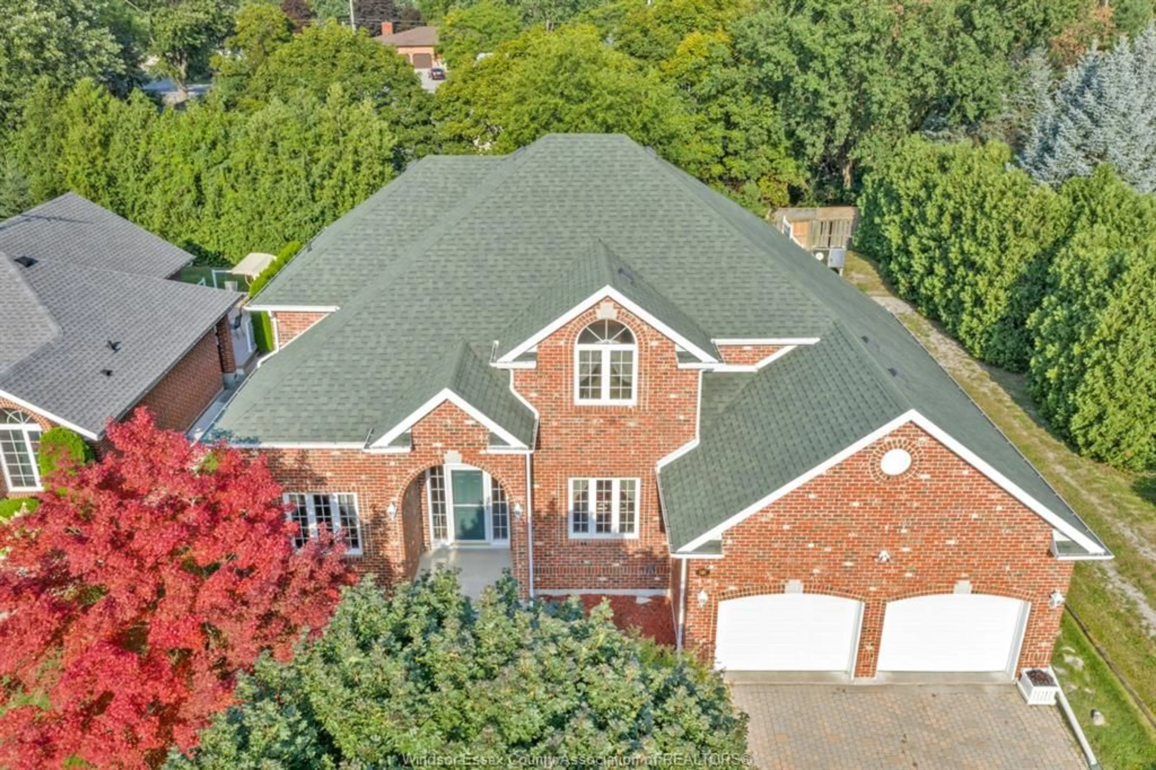 Home with brick exterior material, street for 555 CHRISTINA Cres, Windsor Ontario N9G 2M4