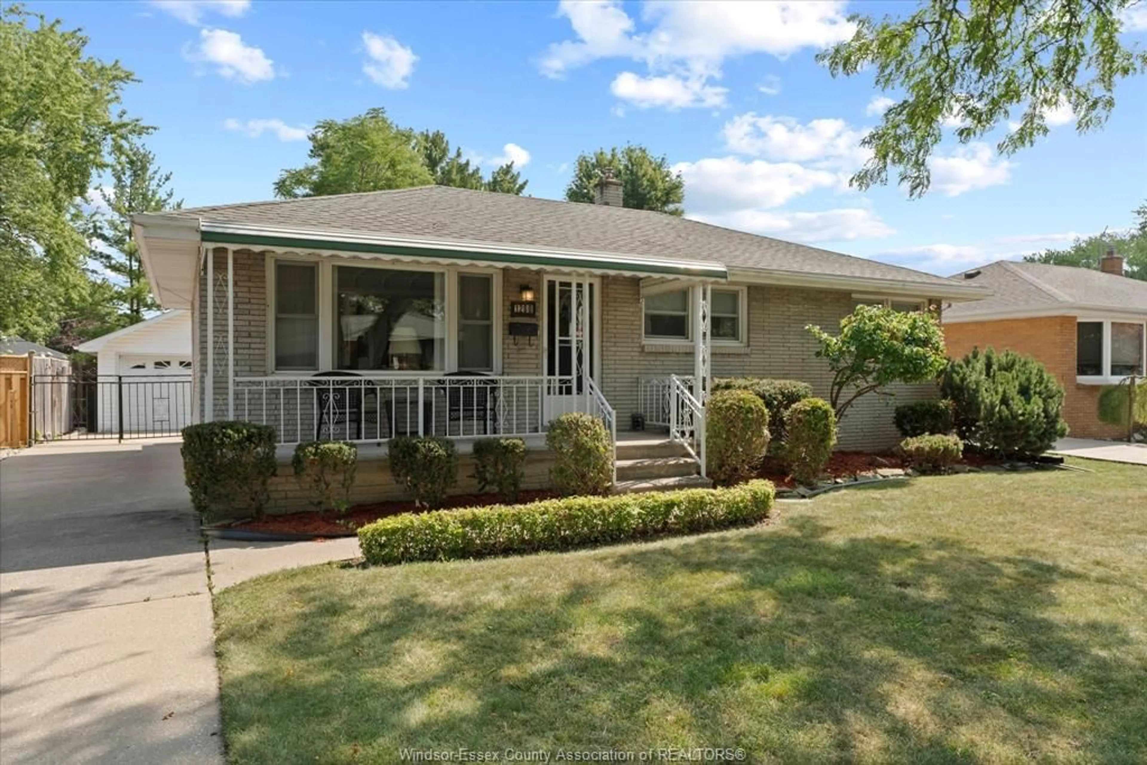Home with vinyl exterior material, street for 1280 Parkview Ave, Windsor Ontario N8S 2Y1
