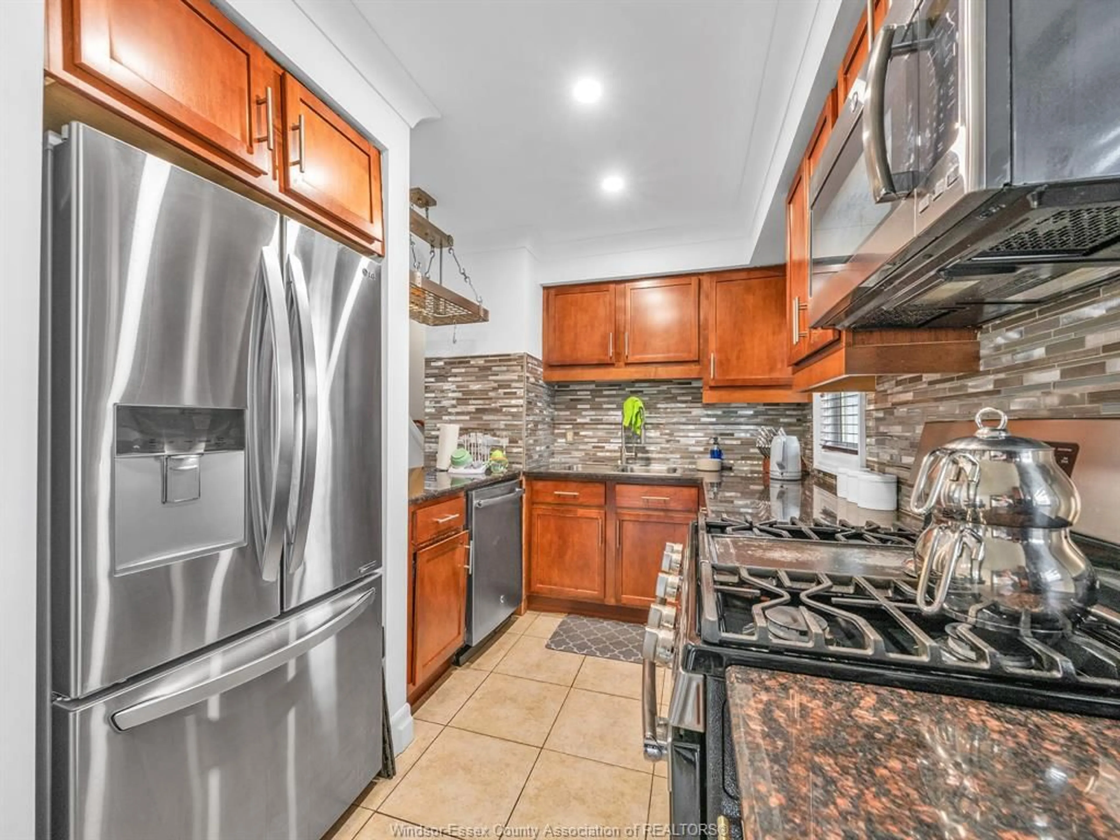 Unknown for 4891 SEMINOLE, Windsor Ontario N9V 0A2