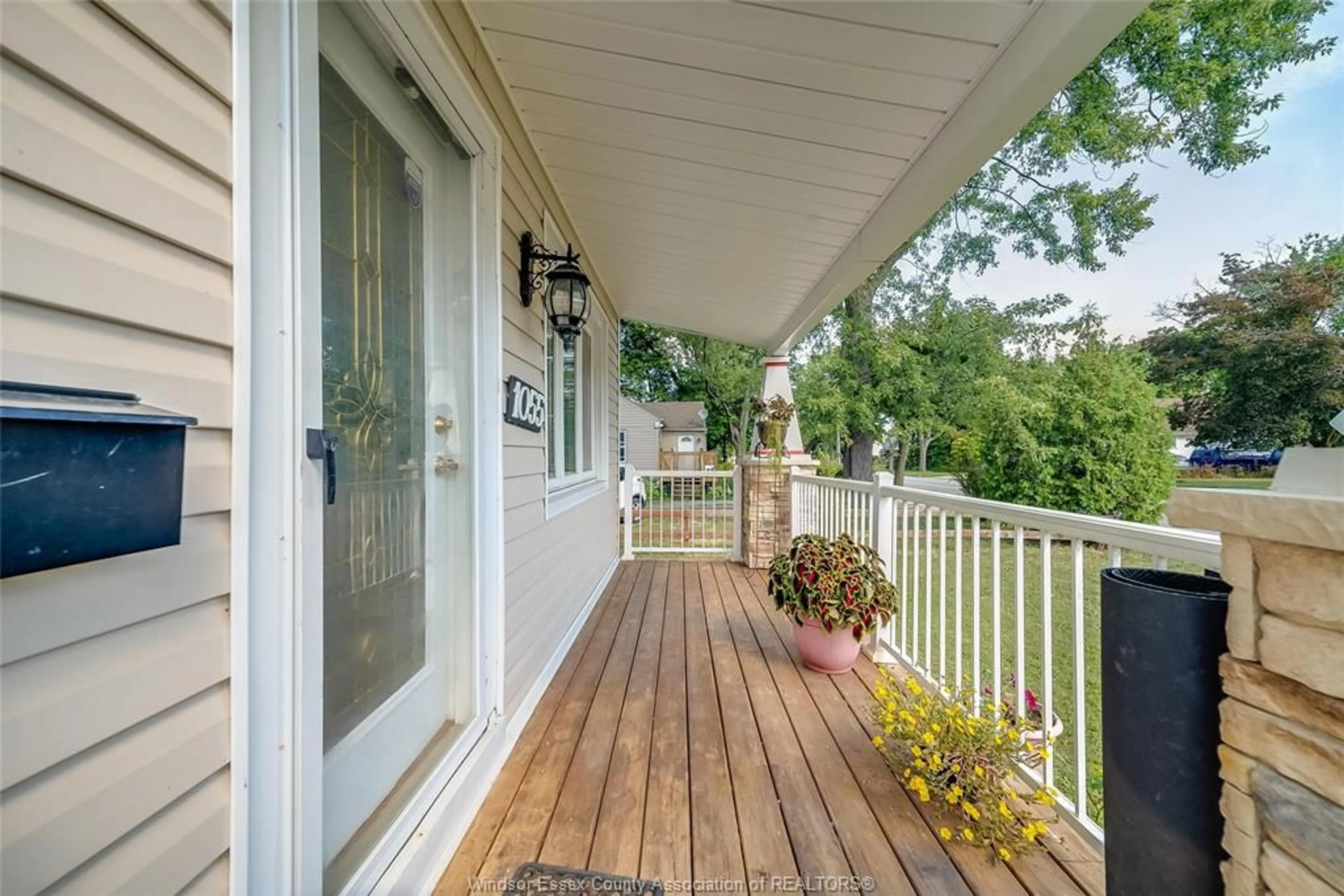 Patio, unknown for 1055 JEFERSON Ave, Windsor Ontario N8S 2R2