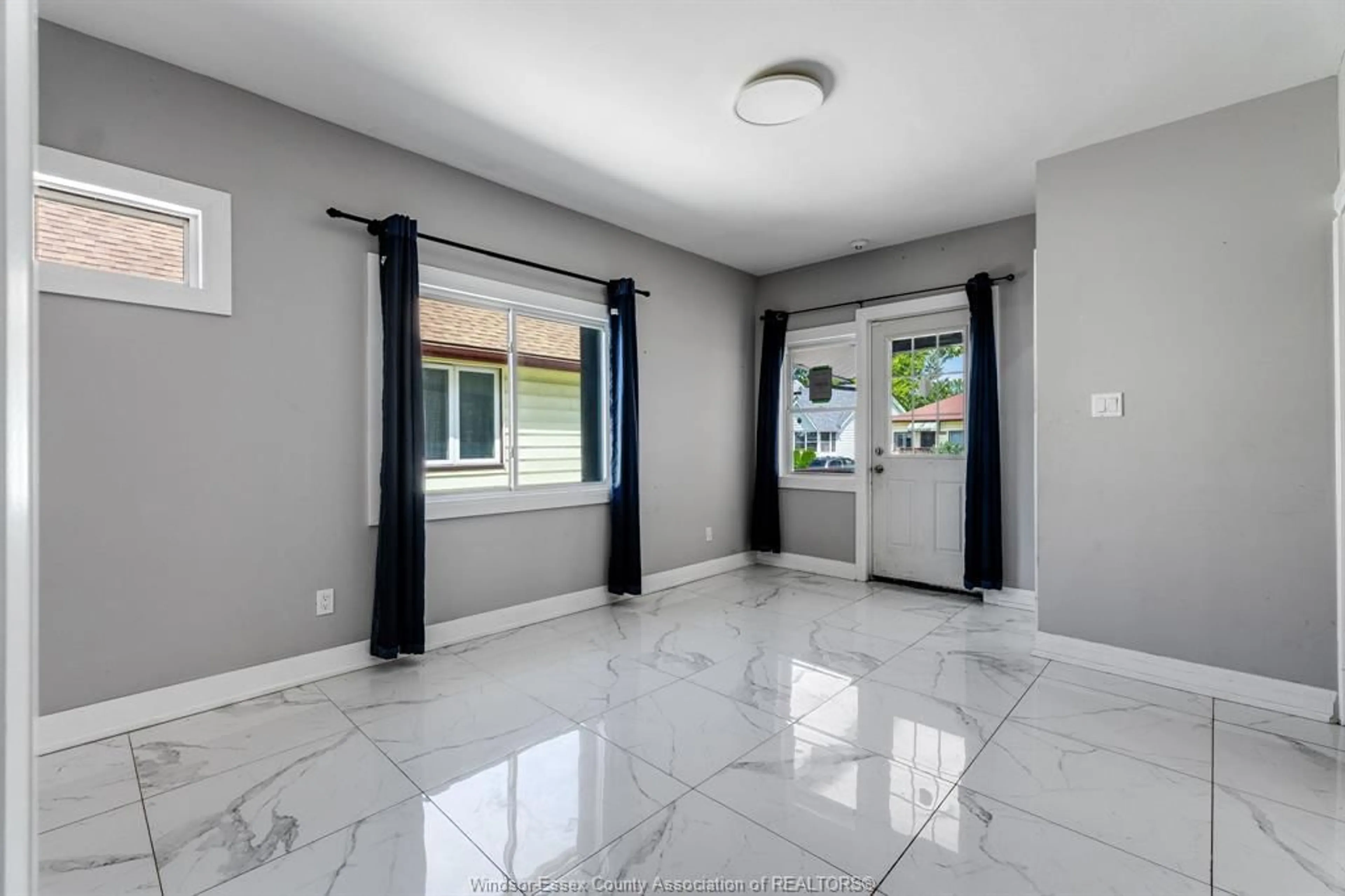 Unknown for 1343 Lillian, Windsor Ontario N8X 4A4