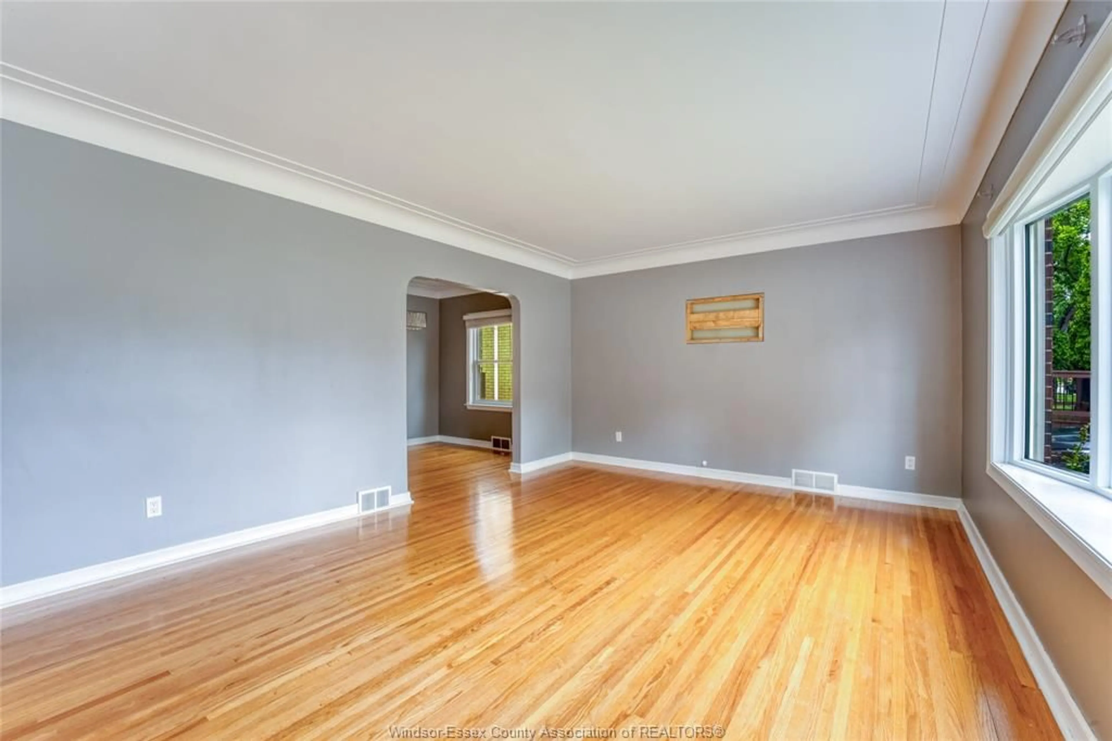 A pic of a room for 2010 OLIVE, Windsor Ontario N8T 1R7