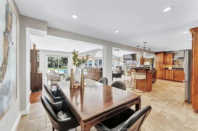 845 CABANA Rd, Windsor 5