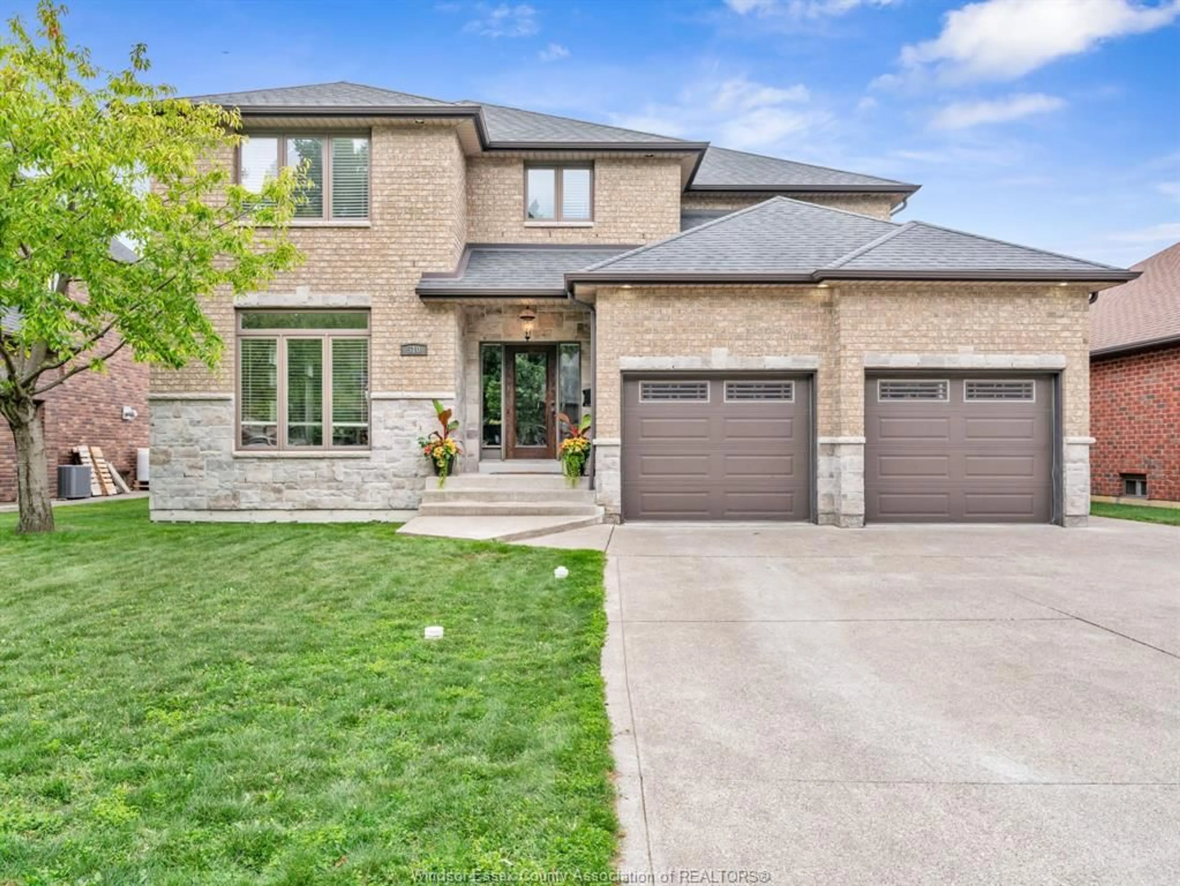 Home with brick exterior material, street for 510 HURON St, LaSalle Ontario N9J 3Z4