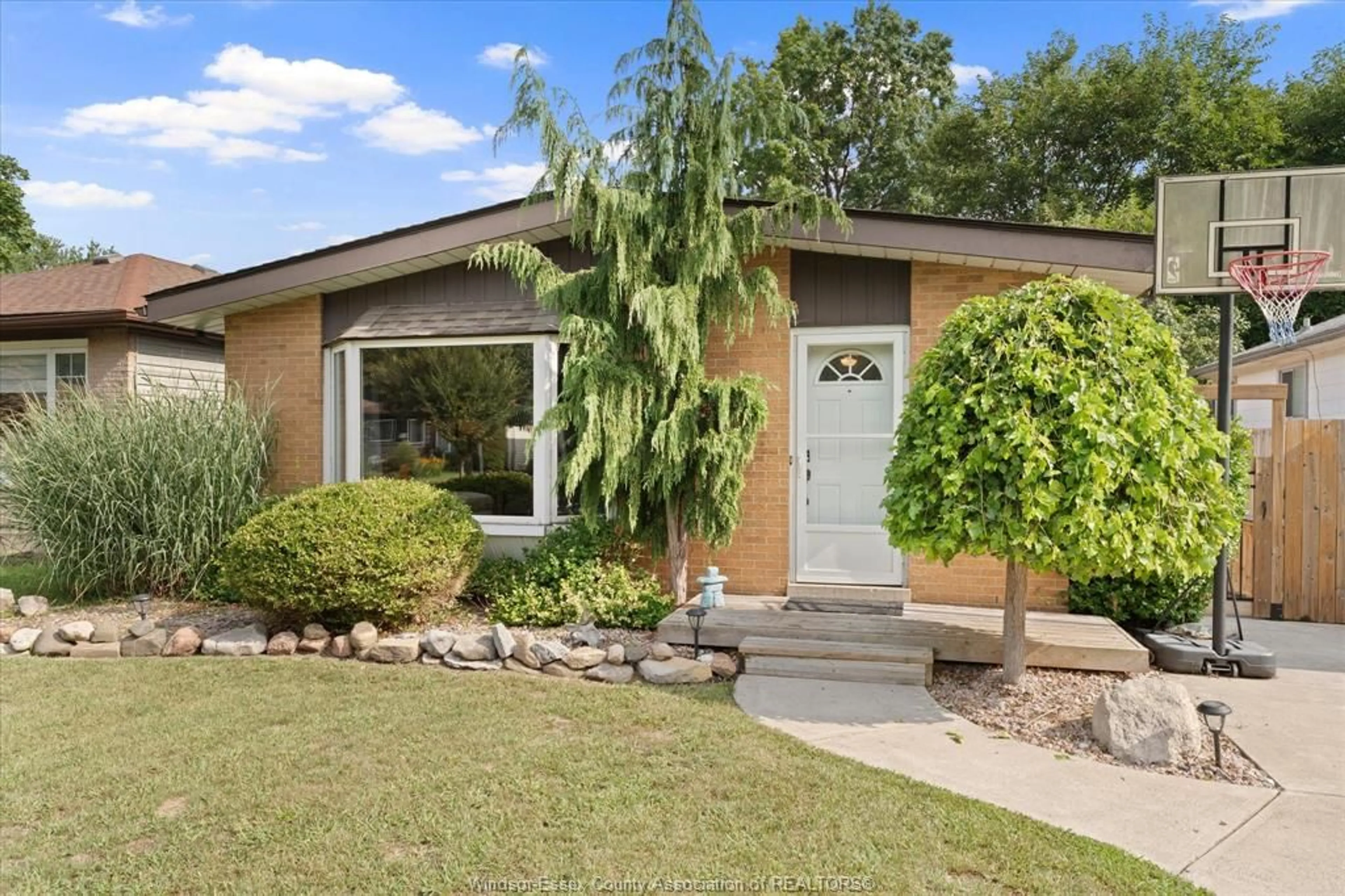 Home with brick exterior material, street for 1714 SUN VALLEY Dr, Windsor Ontario N9C 3R2