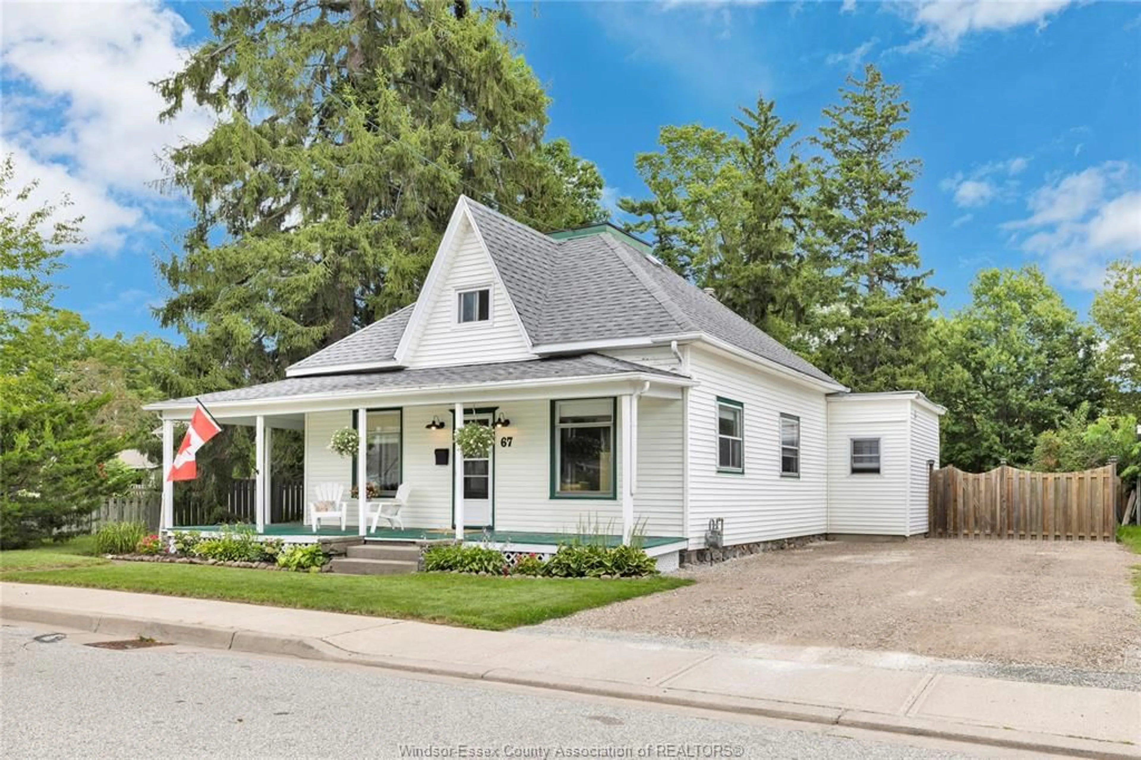 Home with vinyl exterior material, street for 67 MCDONALD St, Kingsville Ontario N9Y 2O4