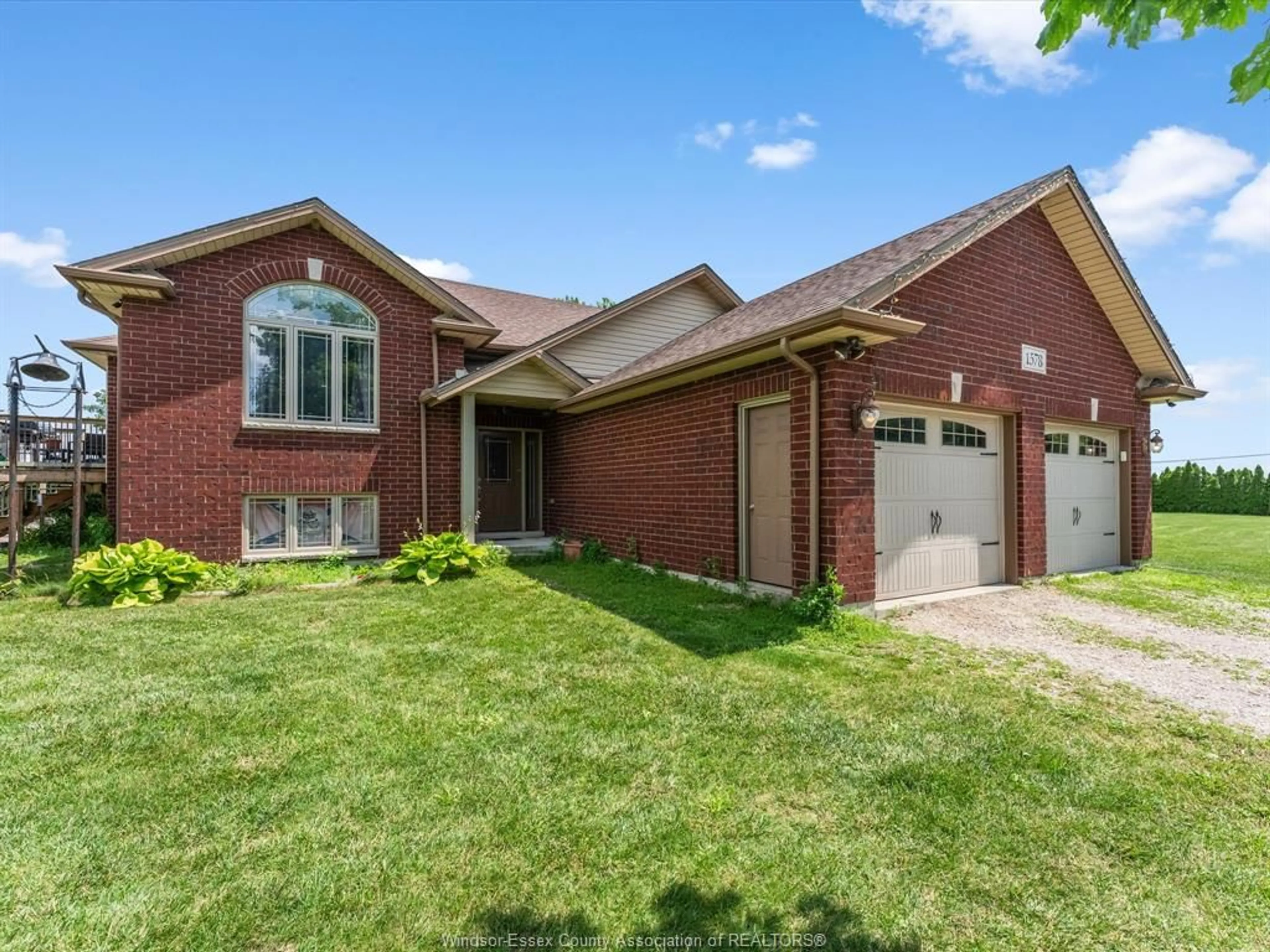 Home with brick exterior material, street for 1578 GORE, Harrow Ontario N0R 1G0