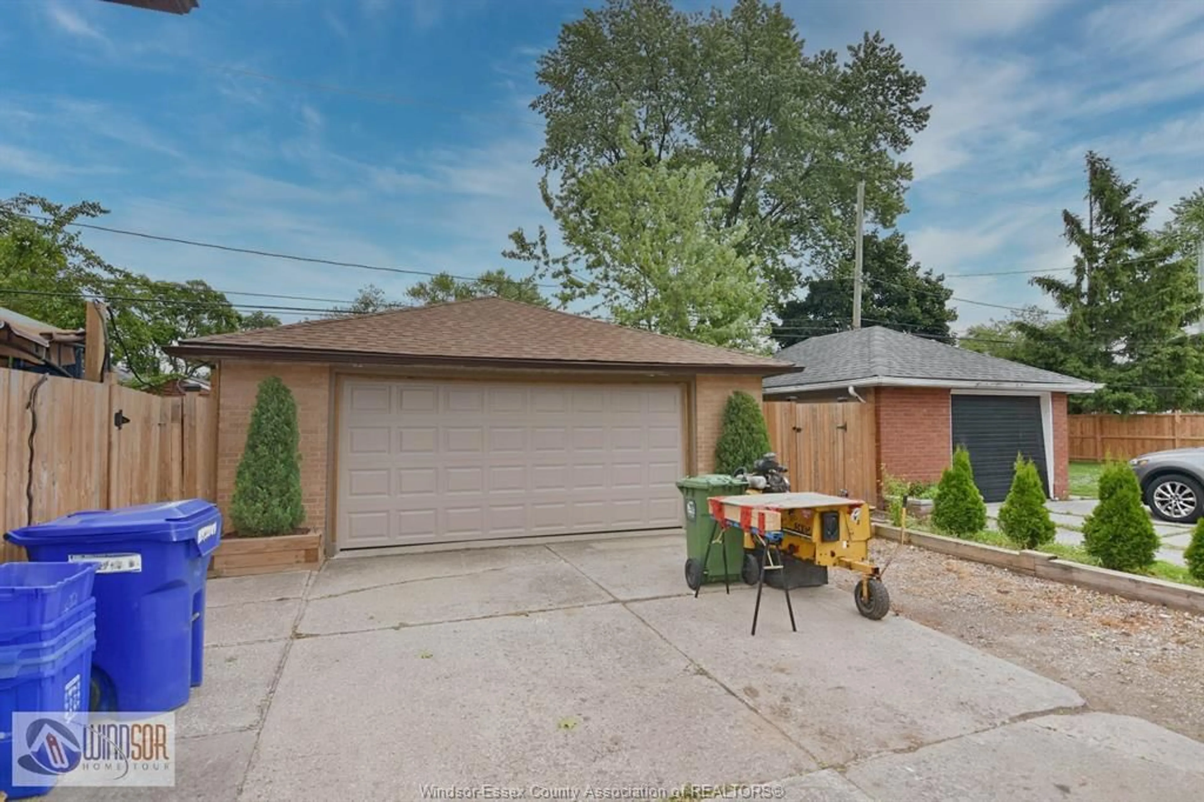 A pic from outside/outdoor area/front of a property/back of a property/a pic from drone, street for 1534 PILLETTE Rd, Windsor Ontario N8Y 3C2