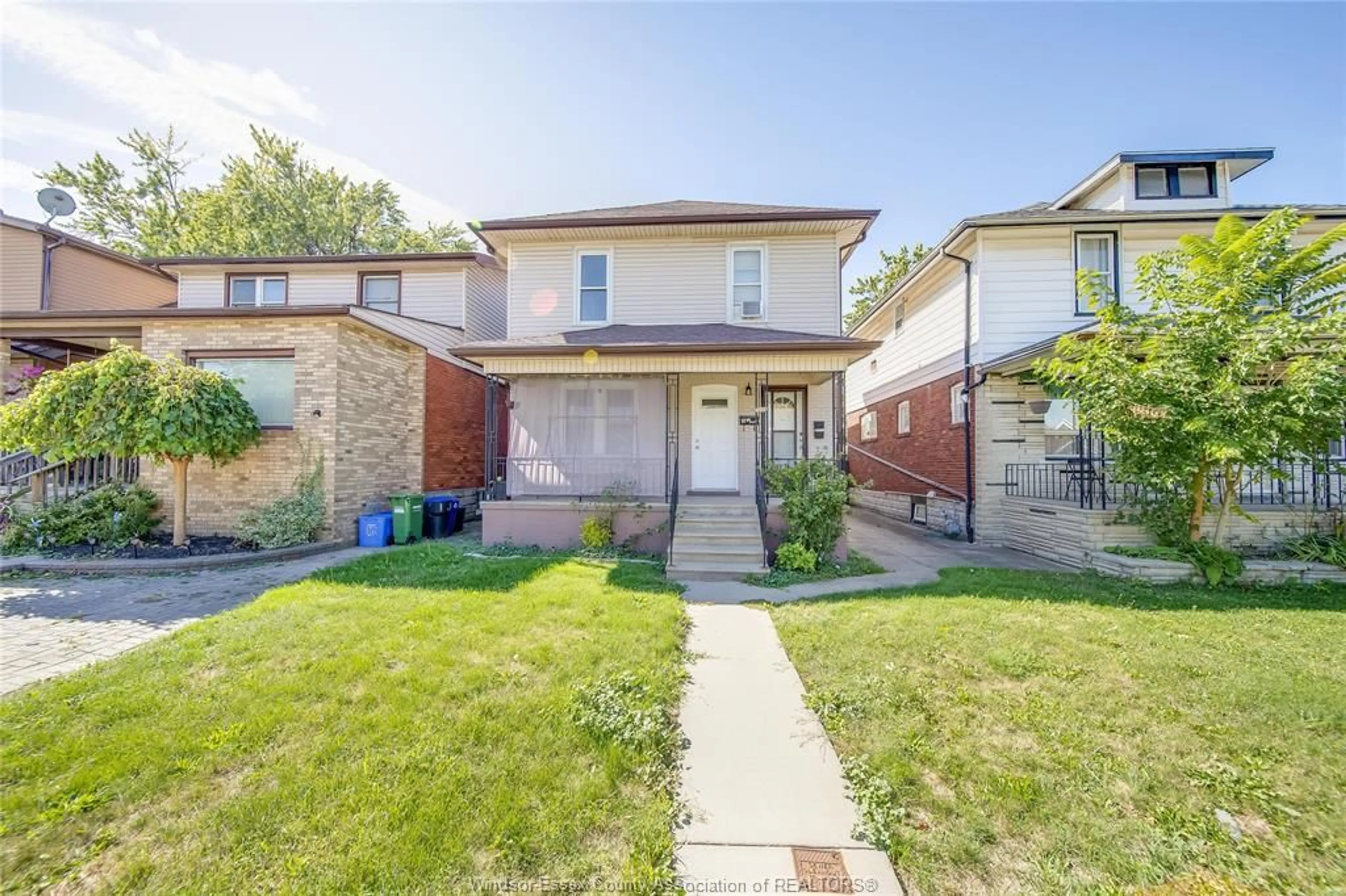 Home with brick exterior material, street for 1249 MARENTETTE Ave, Windsor Ontario N8X 4C7