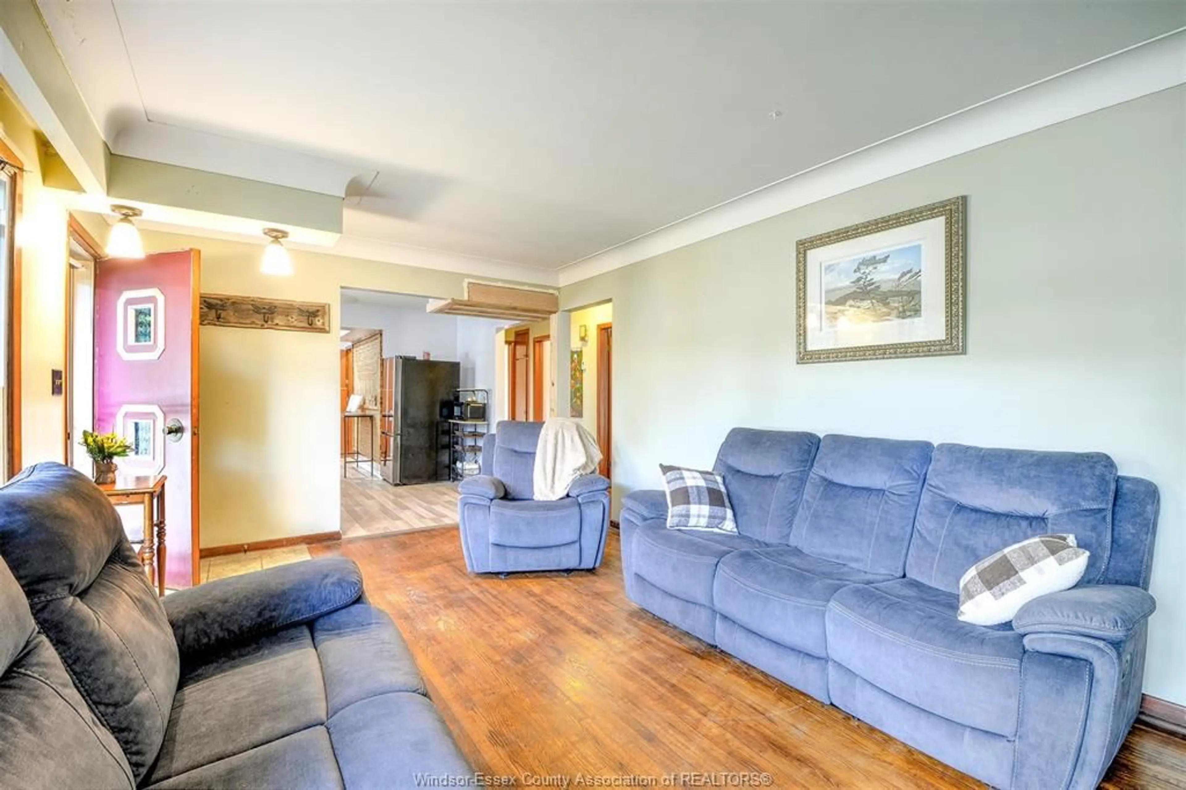 Living room with furniture, unknown for 116 QUEENS Ave, Leamington Ontario N8H 3H4