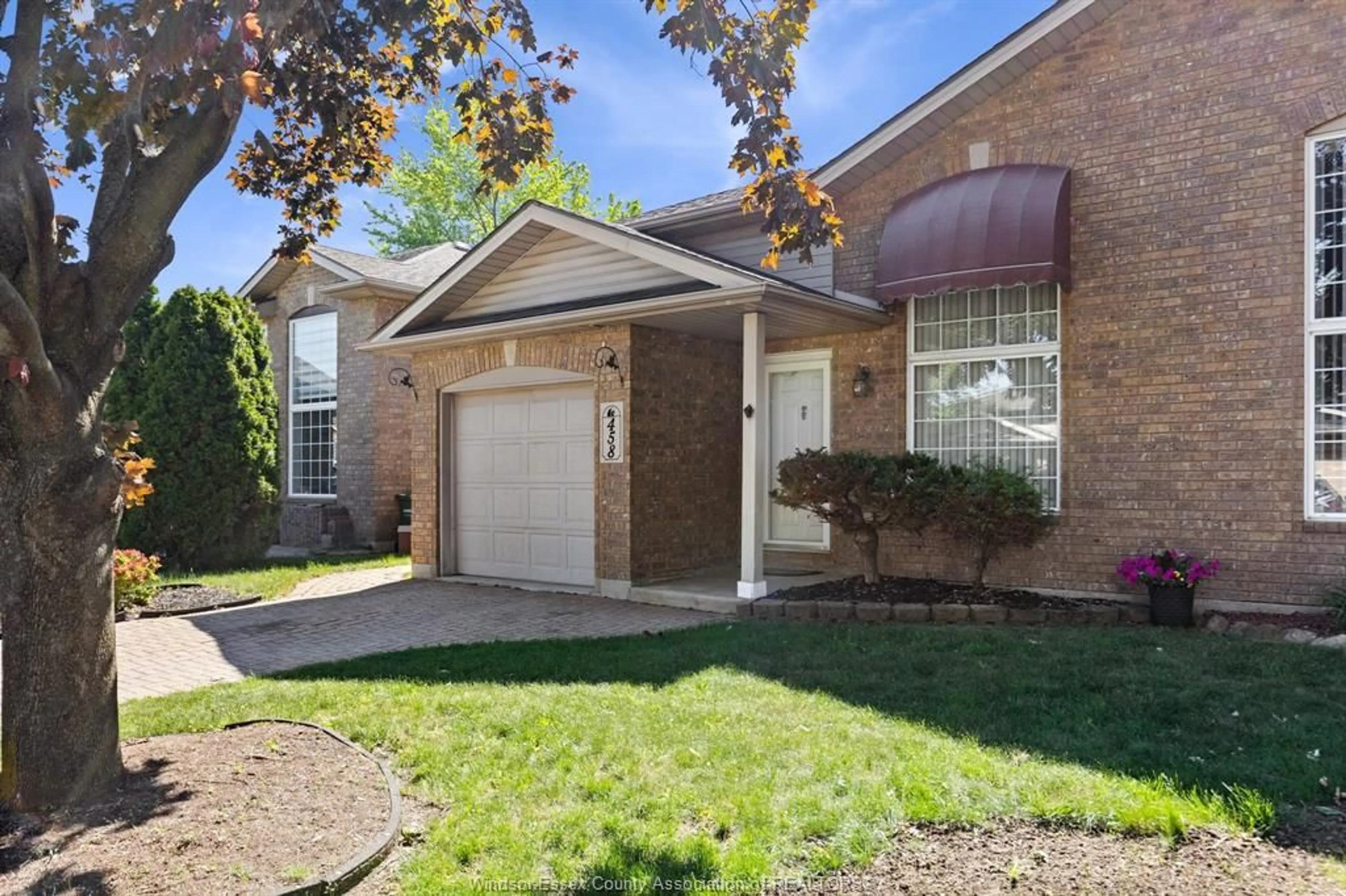 Home with brick exterior material, street for 458 MERRILL, LaSalle Ontario N9J 3N7
