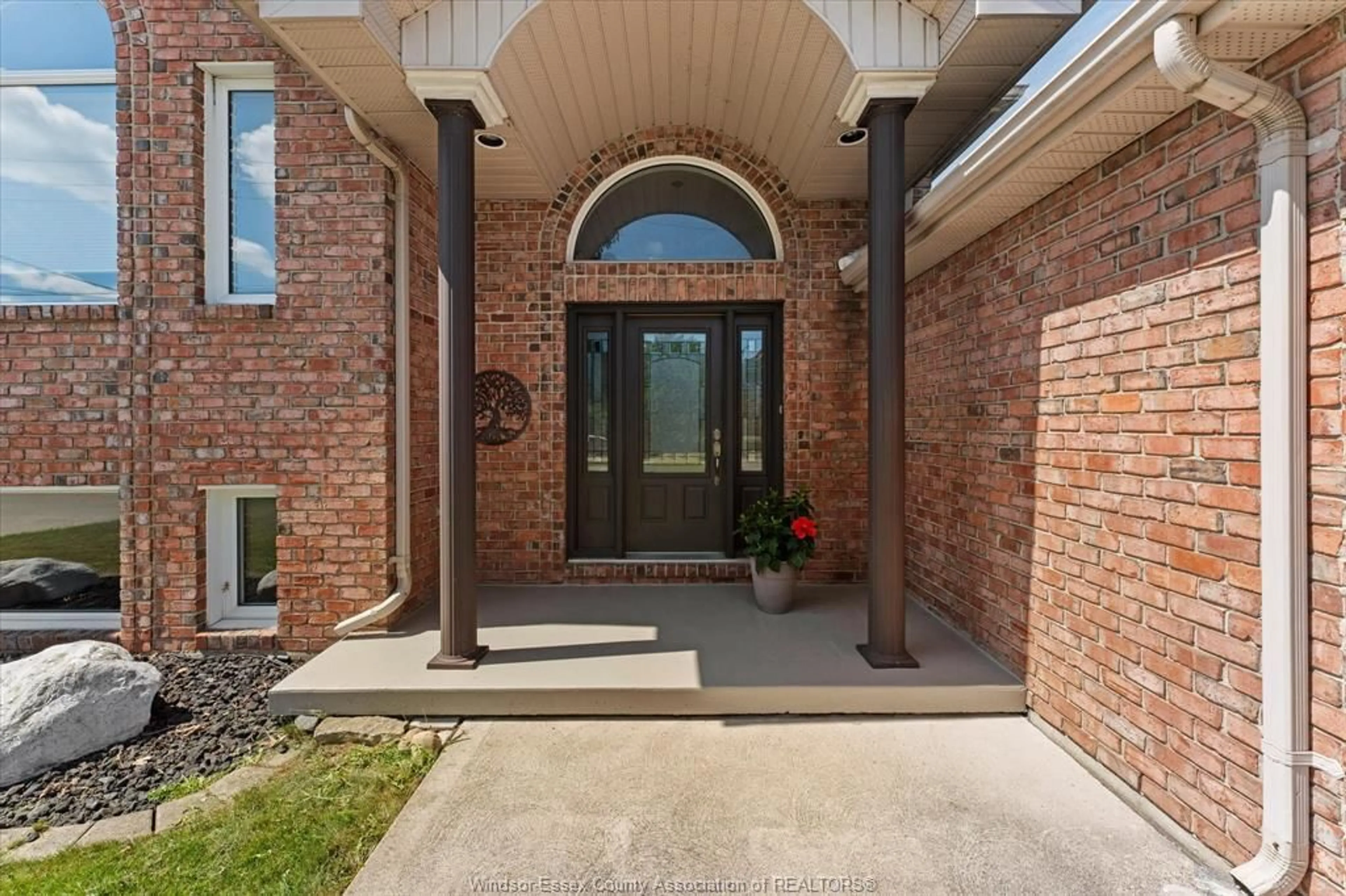 Unknown for 2295 LESPERANCE Rd, Tecumseh Ontario N8N 4R9