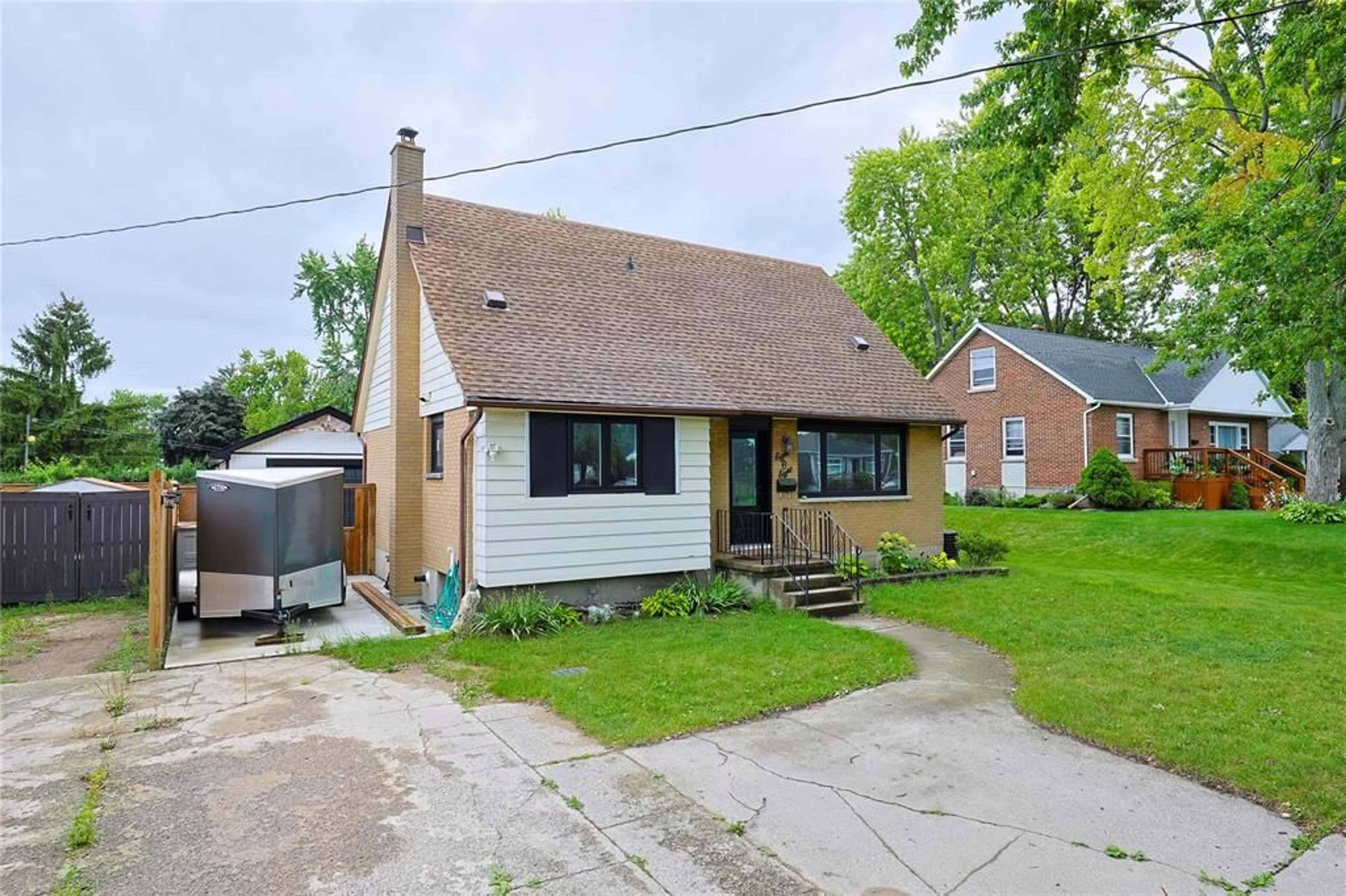 Unknown for 808 Rosedale Ave, Sarnia Ontario N7V 2A3