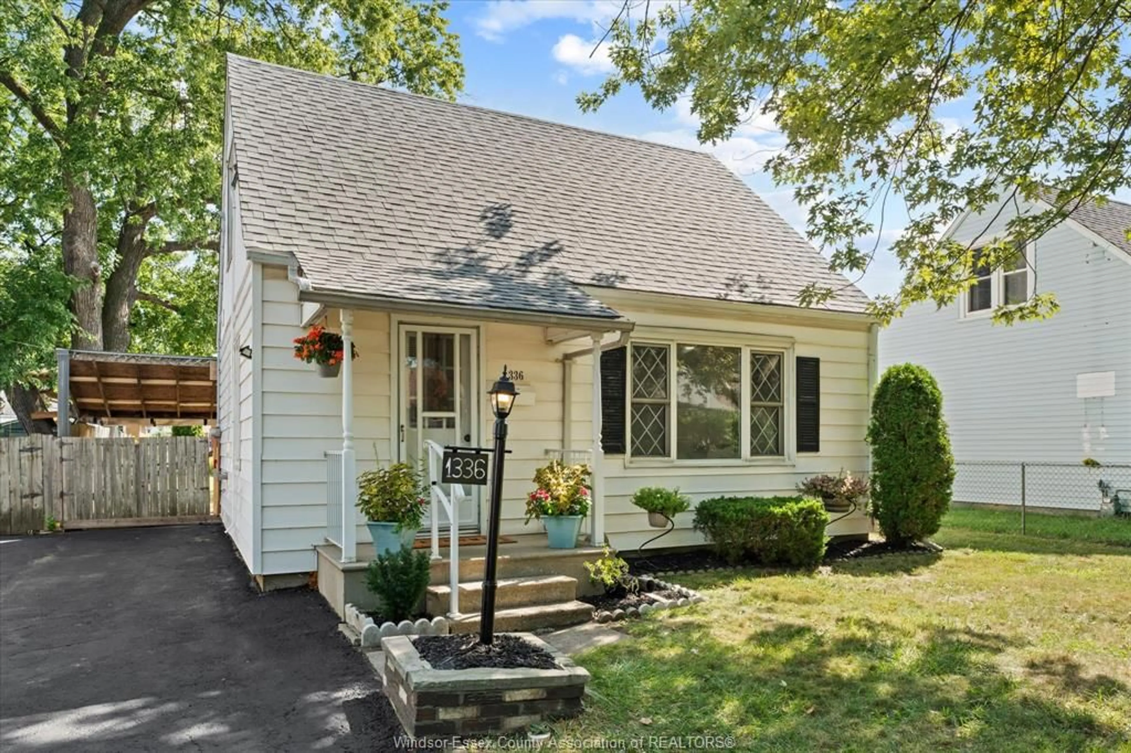 Home with vinyl exterior material, street for 1336 PARTINGTON, Windsor Ontario N9B 2P6