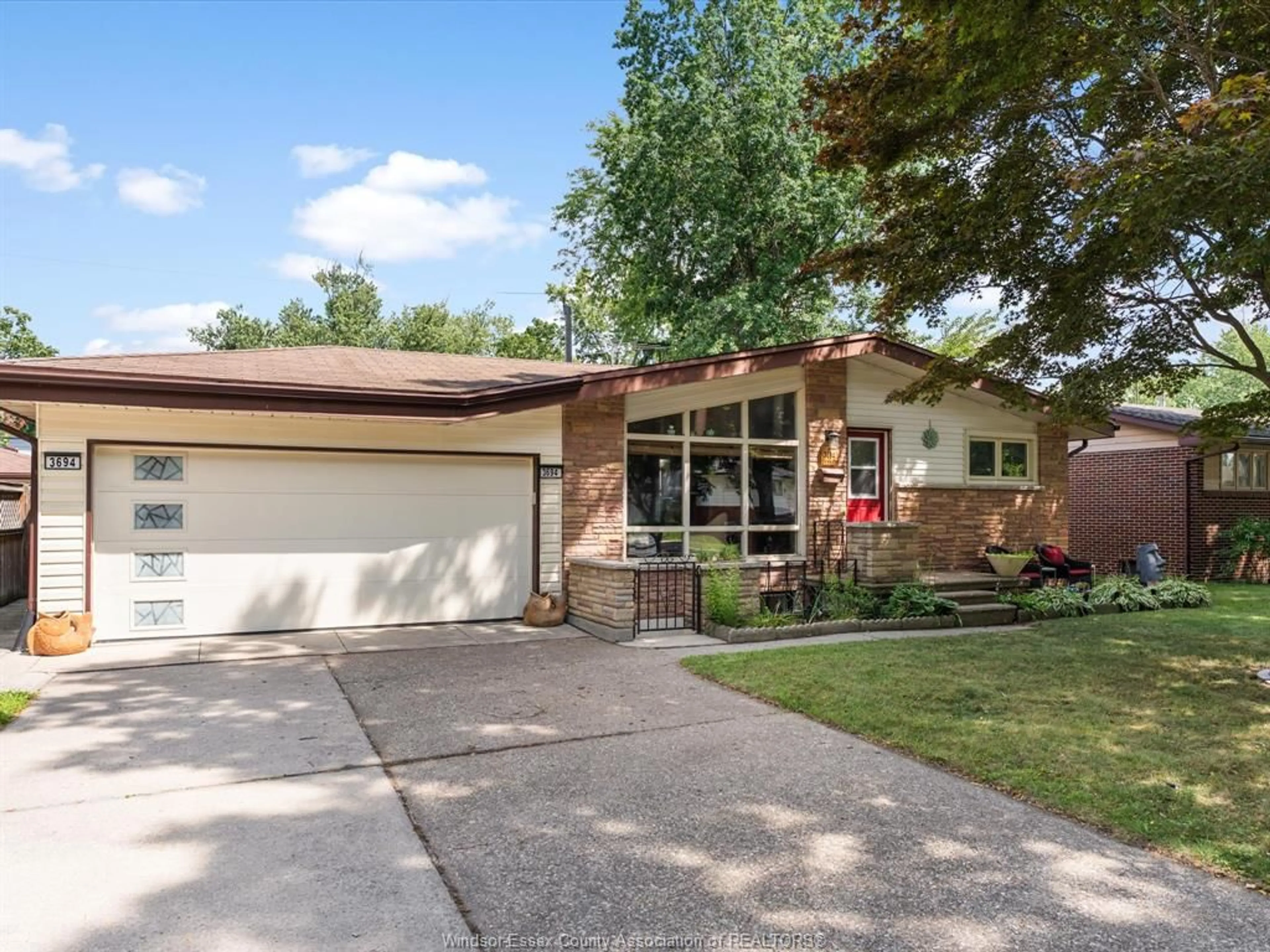 Home with brick exterior material, street for 3694 Askin, Windsor Ontario N9E 3J9