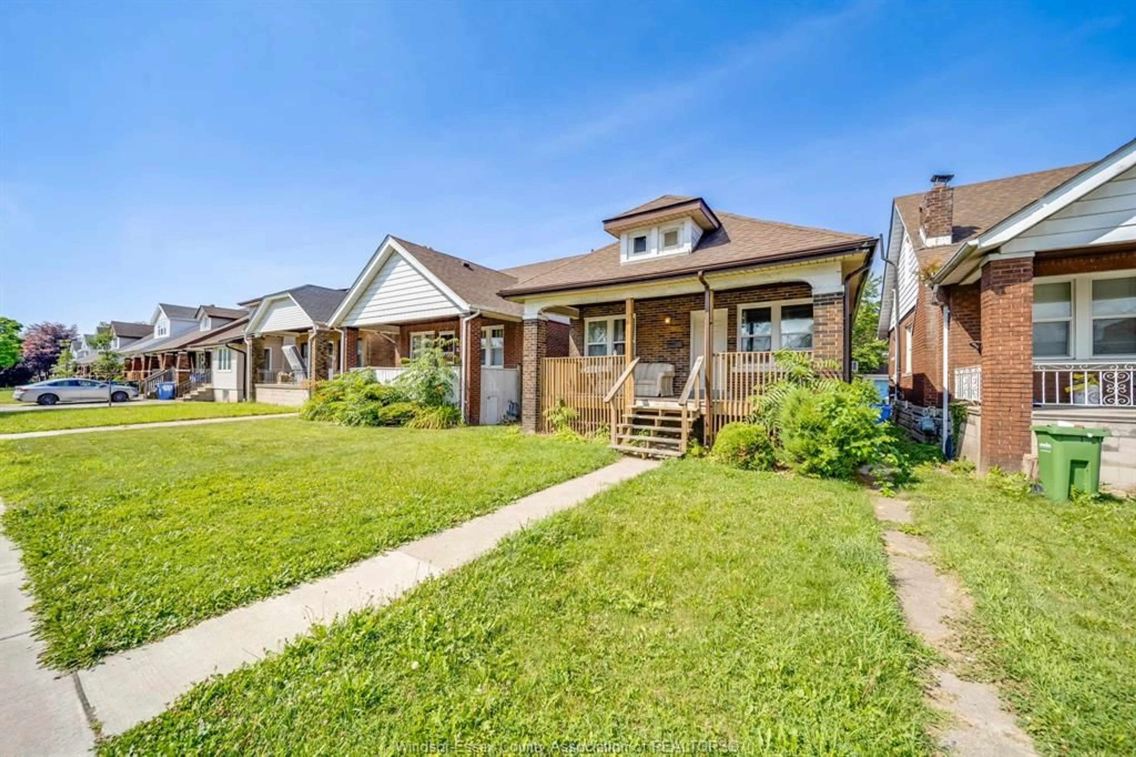 Unknown for 631 RANKIN Ave, Windsor Ontario N9B 2R8