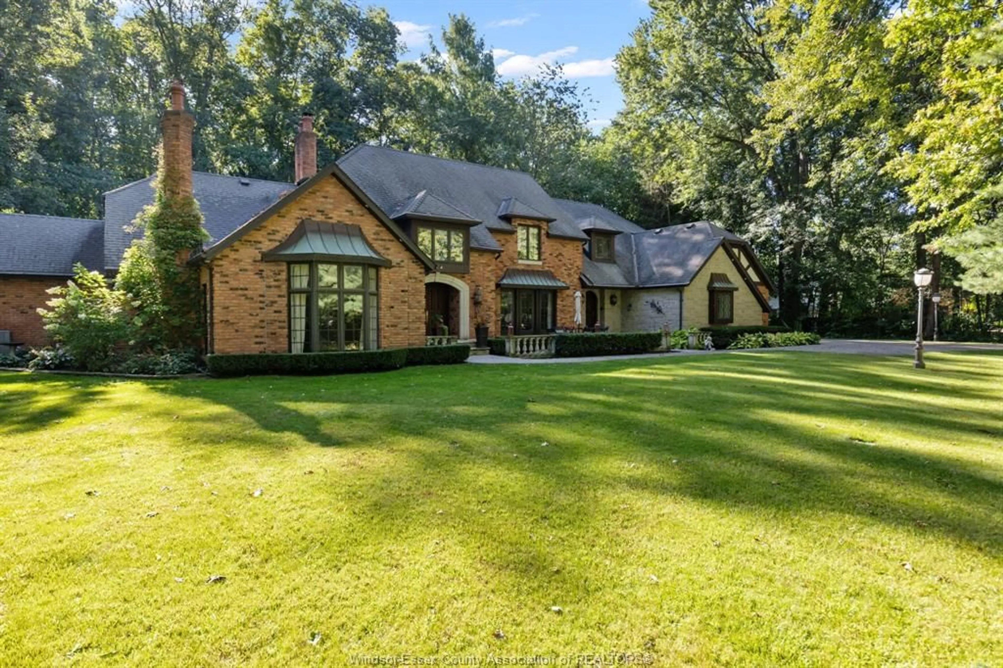 Home with brick exterior material, unknown for 7550 MATCHETT, LaSalle Ontario N9J 2S5