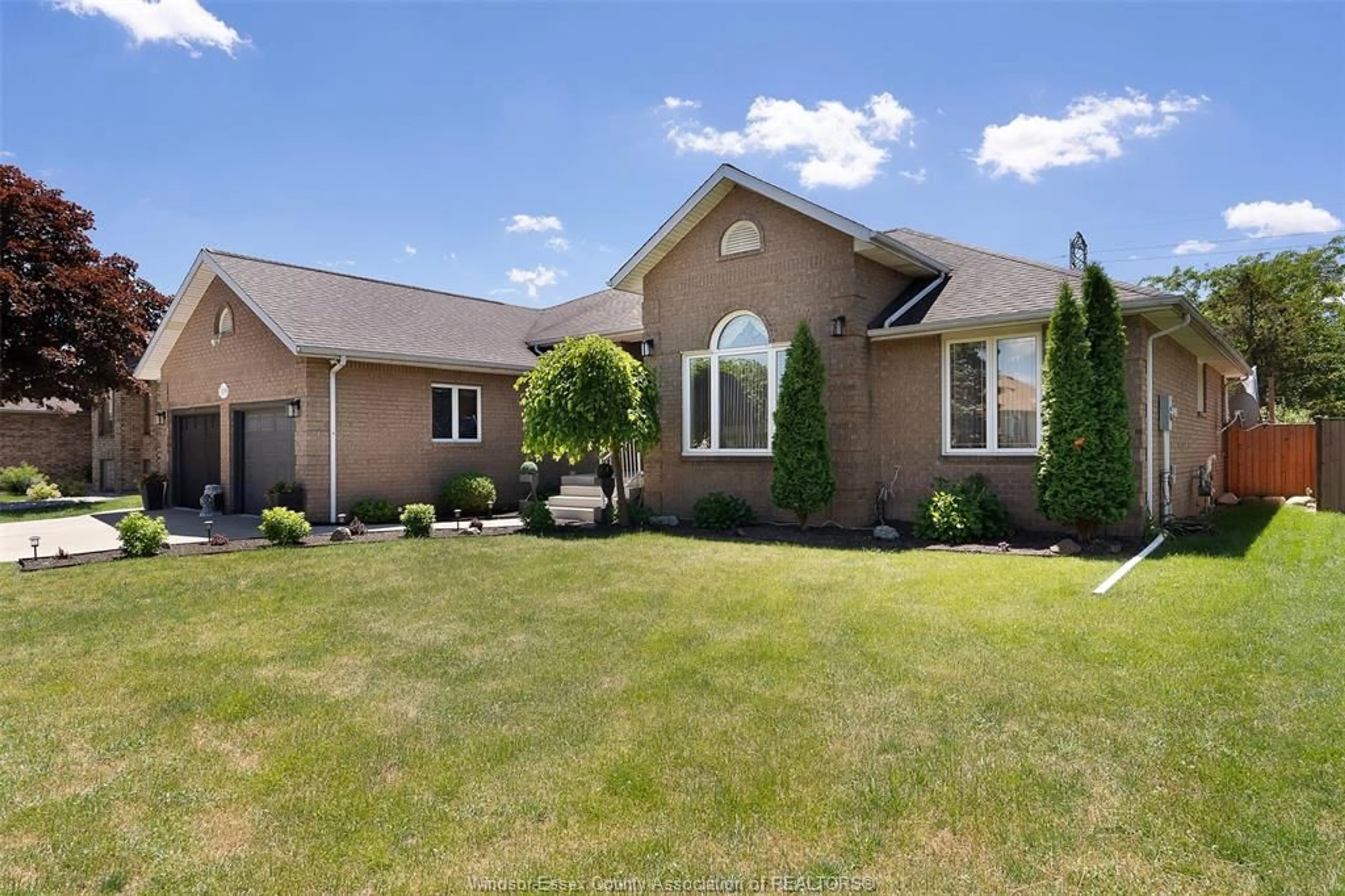 Unknown for 12339 FUNARO Cres, Tecumseh Ontario N9K 1B2
