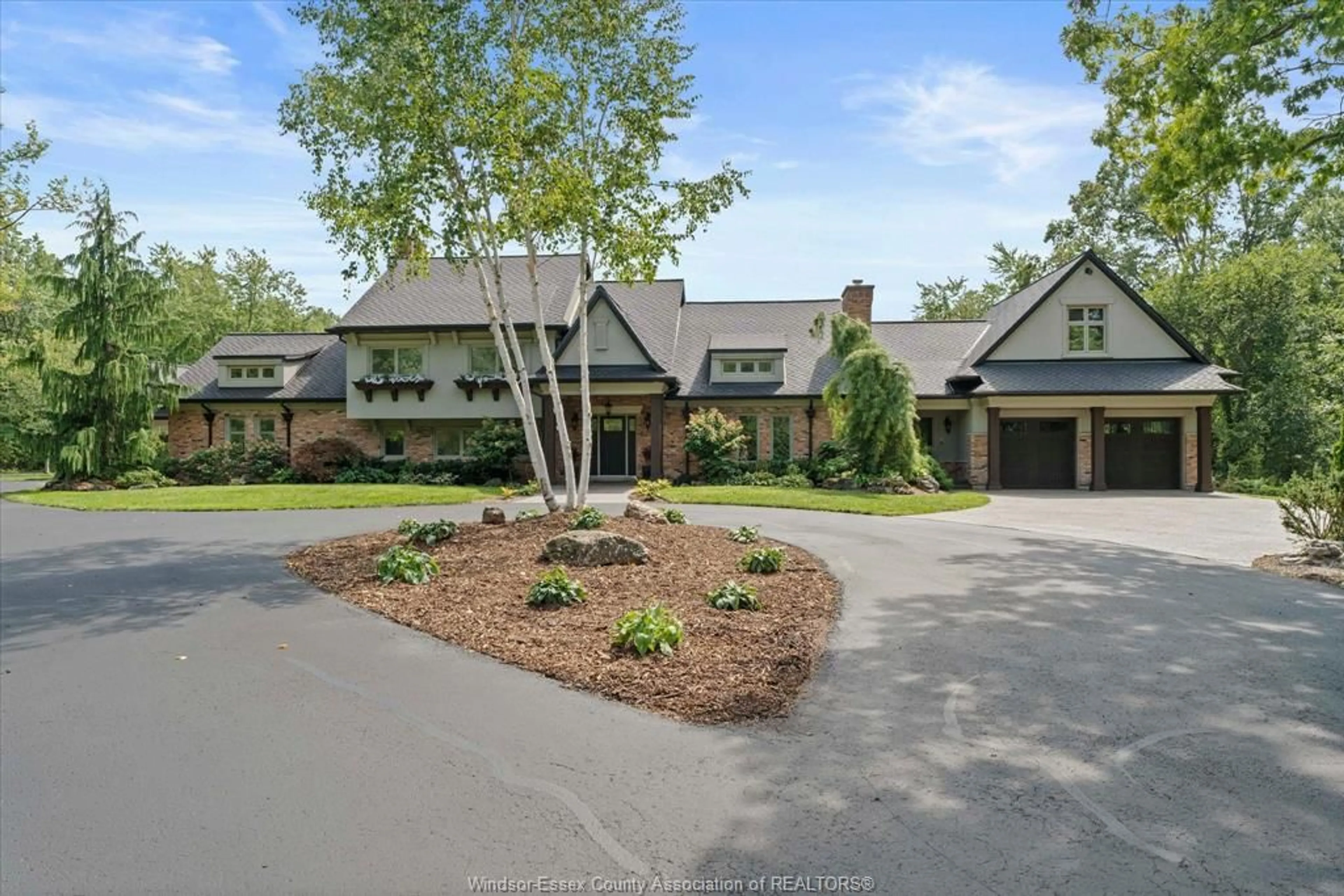 Home with brick exterior material, unknown for 4897 4TH CONCESSION Rd, Harrow Ontario N0R 1G0