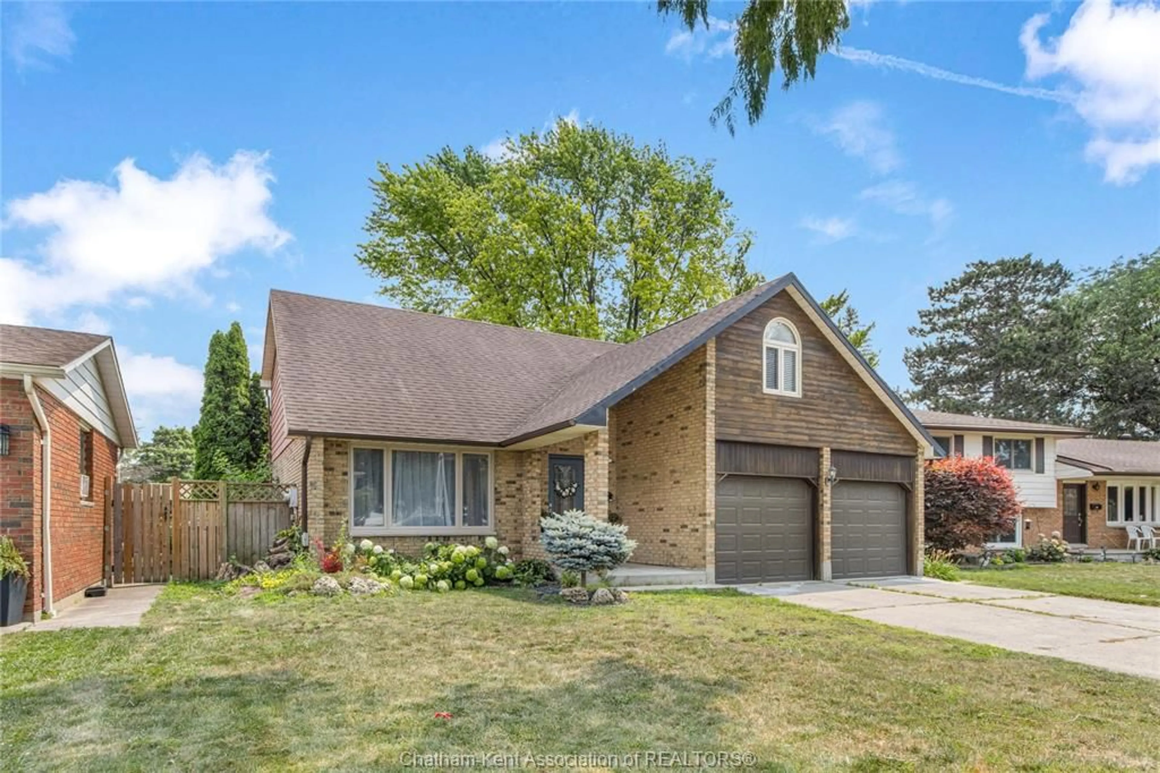 Home with brick exterior material, street for 76 PAMELA Cres, Chatham Ontario N7L 4S5