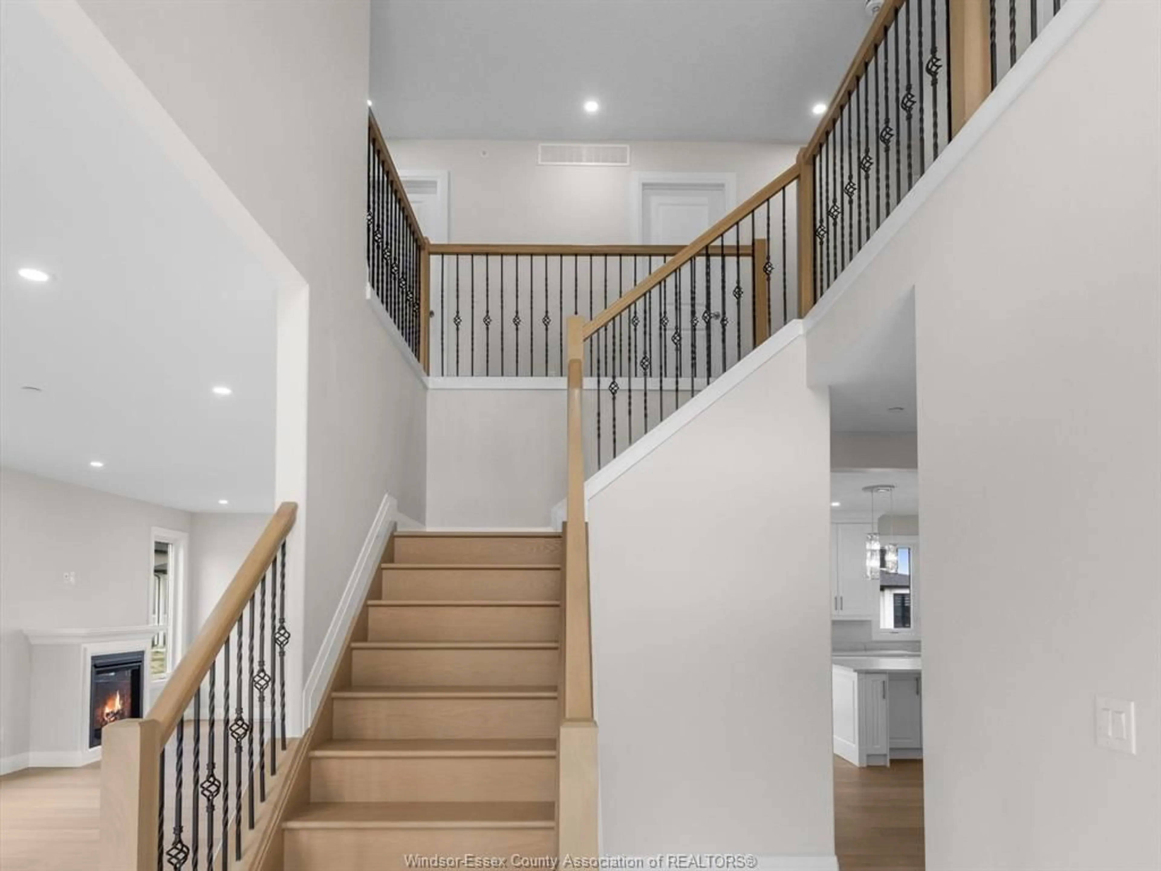 Stairs for 7350 GARNET Cres, Amherstburg Ontario N0R 1J0