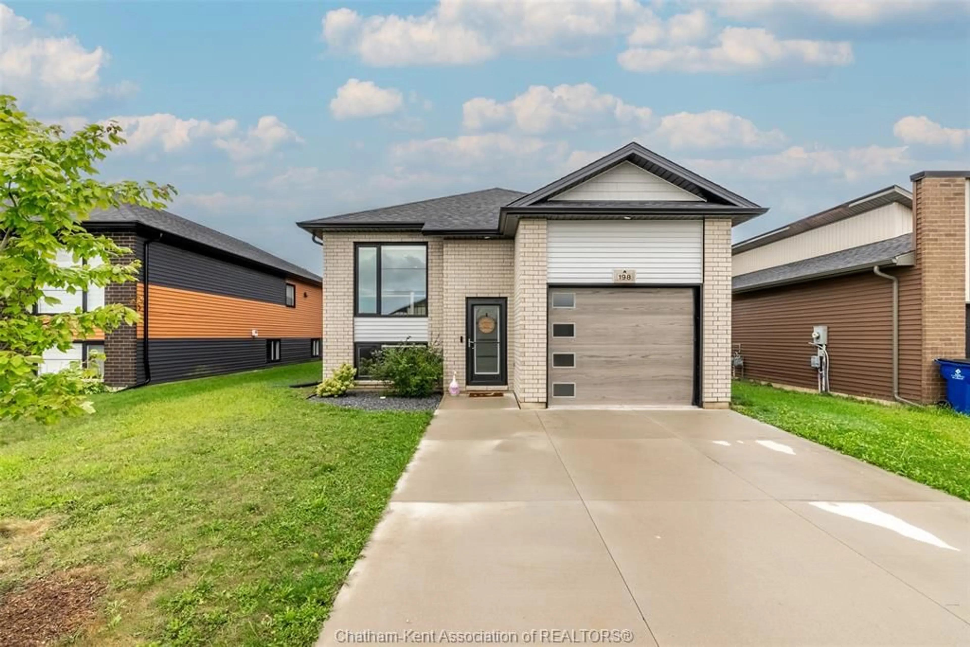 Home with brick exterior material, street for 198 Moonstone Cres, Chatham Ontario N7M 0S1
