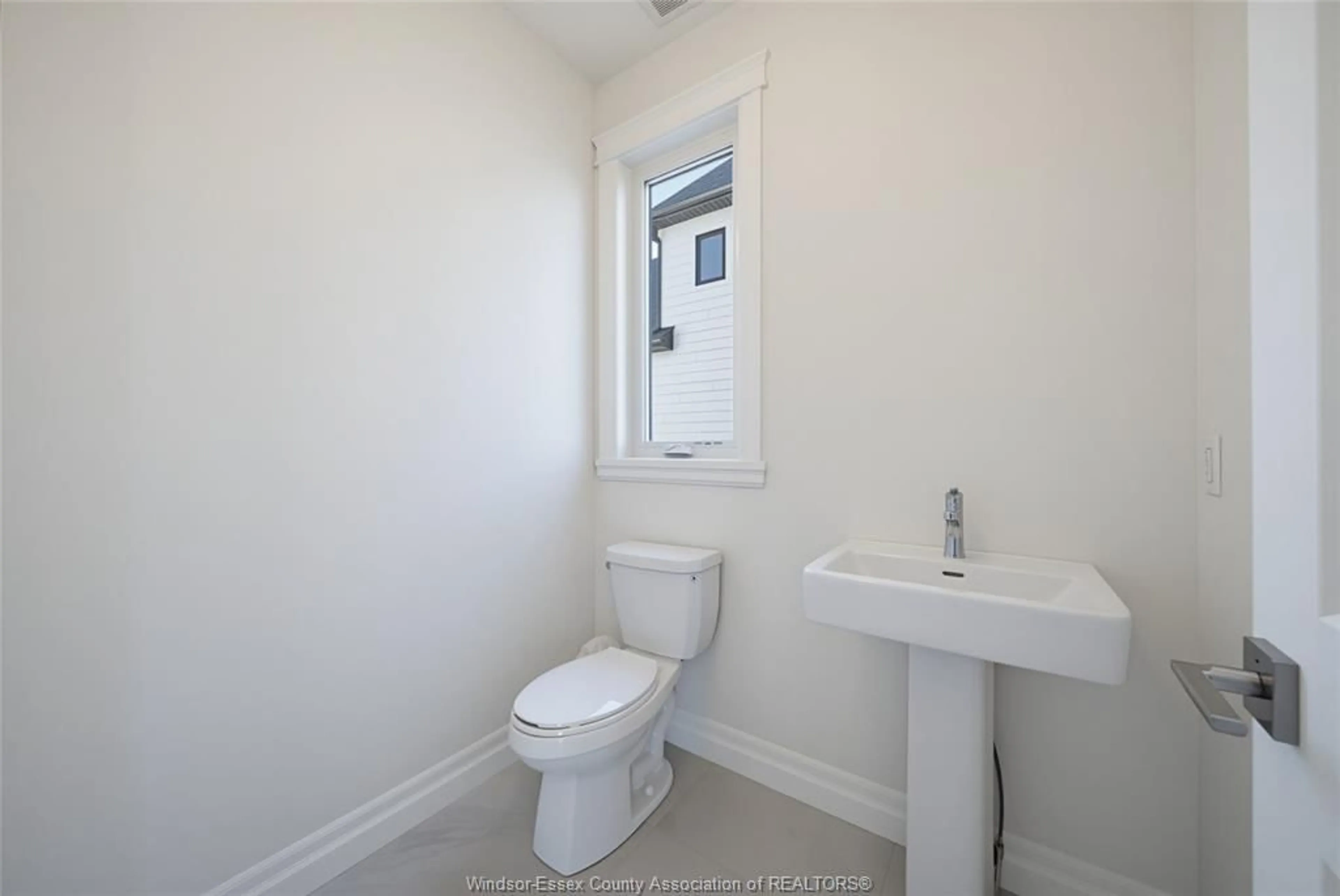 Standard bathroom, unknown for 267 JOAN FLOOD, Essex Ontario N8M 3E9