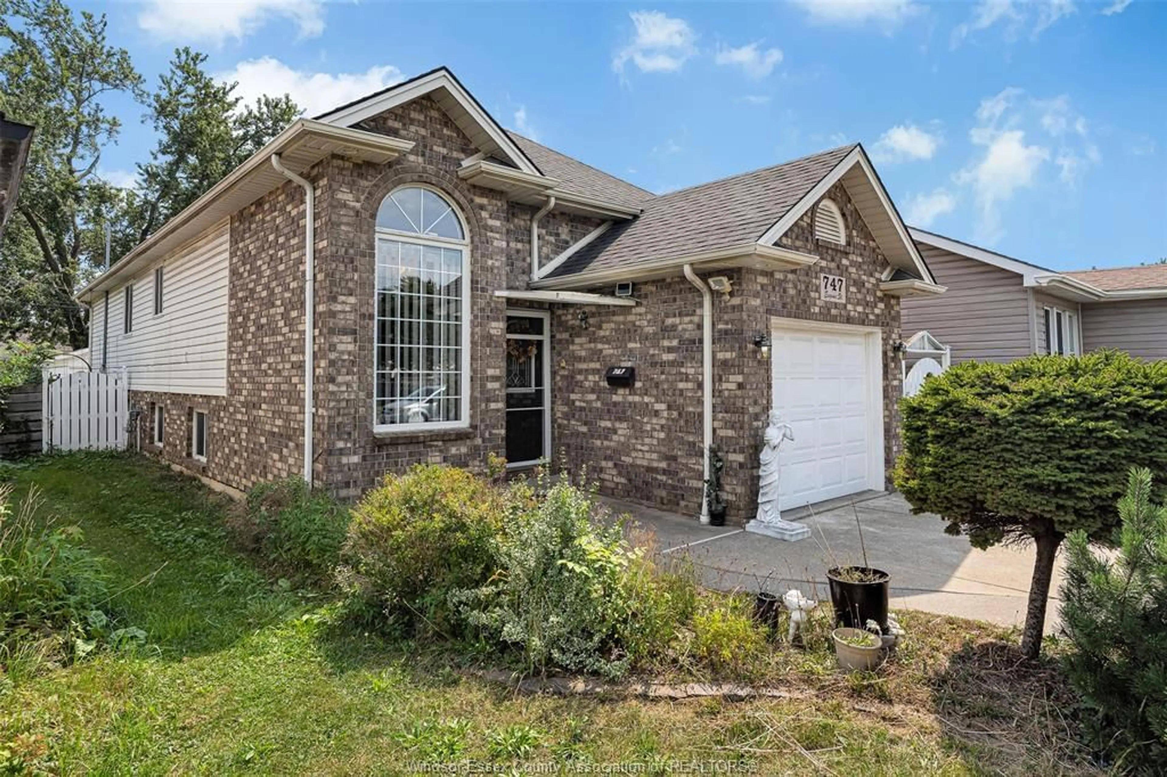 Home with brick exterior material, street for 747 EUGENIE, Windsor Ontario N8X 2Y6