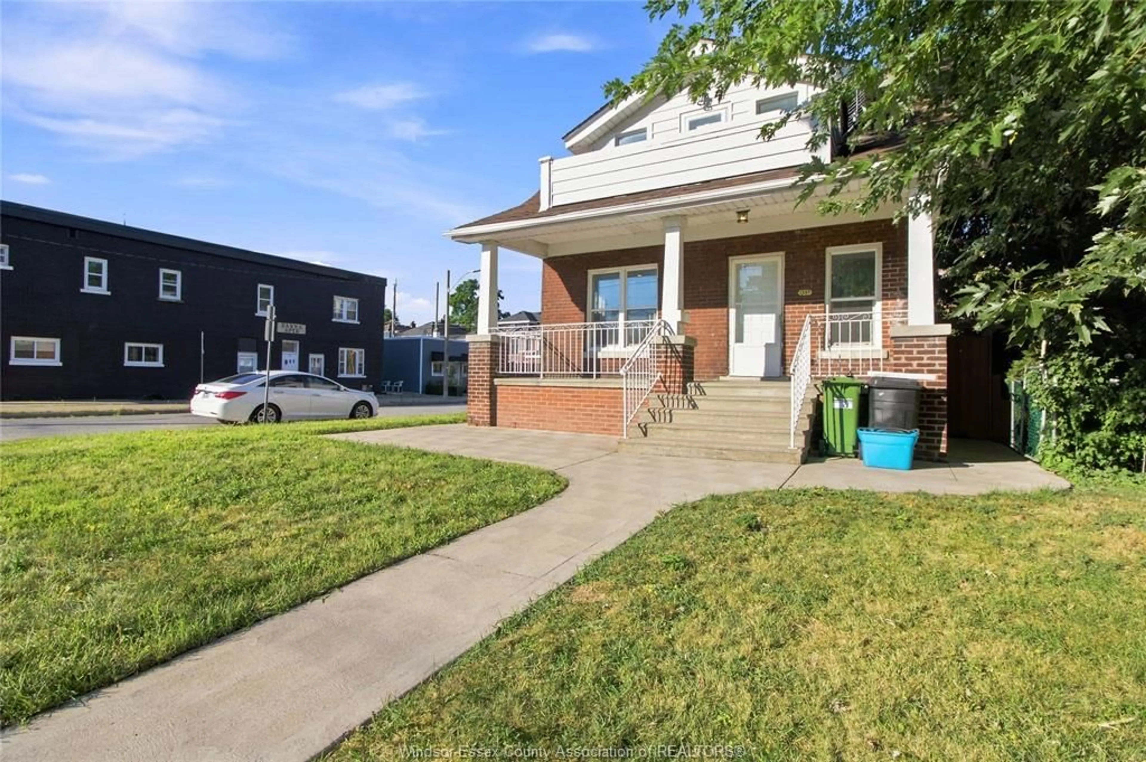Home with brick exterior material, street for 1597 PELISSIER St, Windsor Ontario N8X 1M9