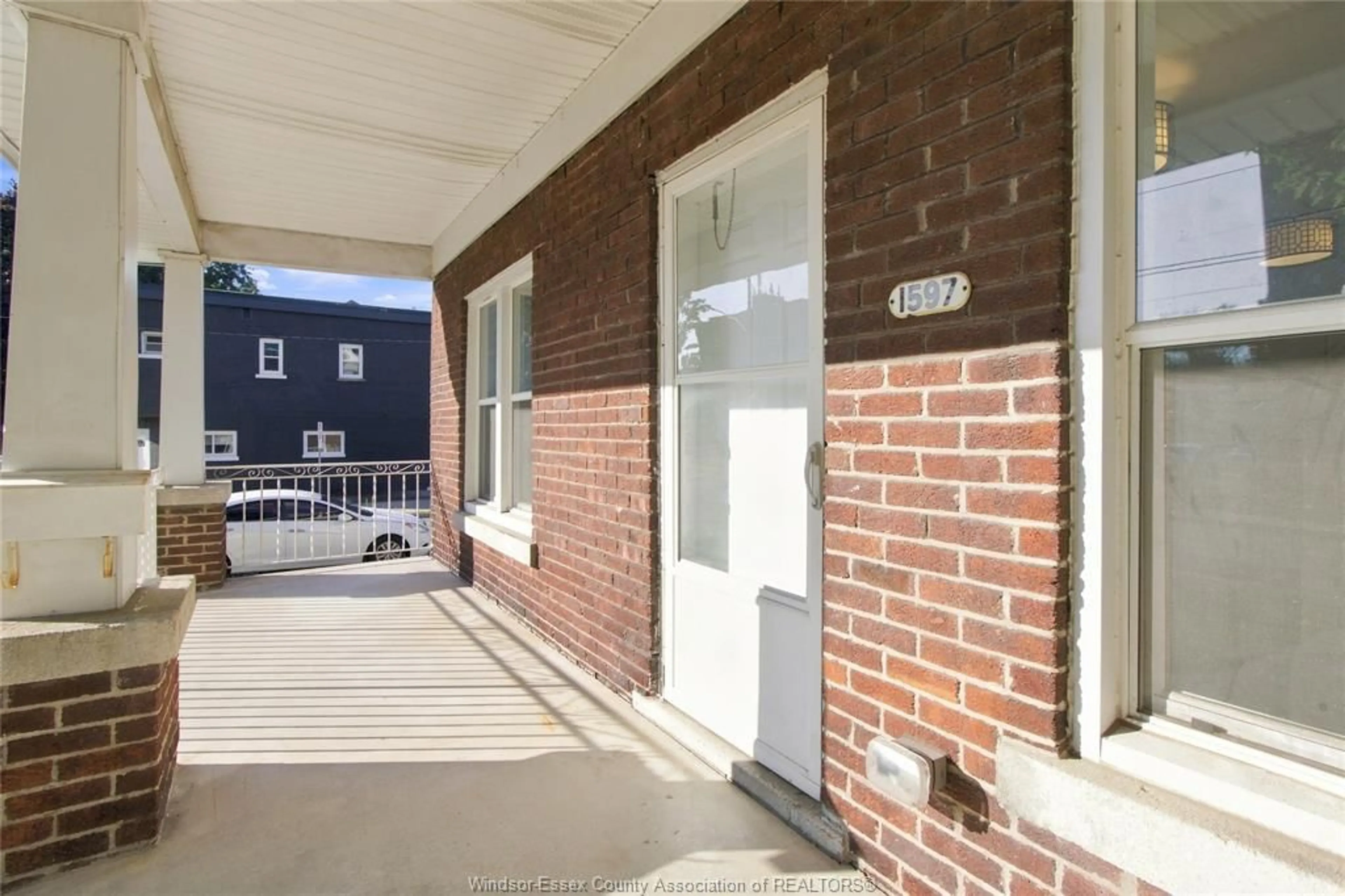 Unknown for 1597 PELISSIER St, Windsor Ontario N8X 1M9