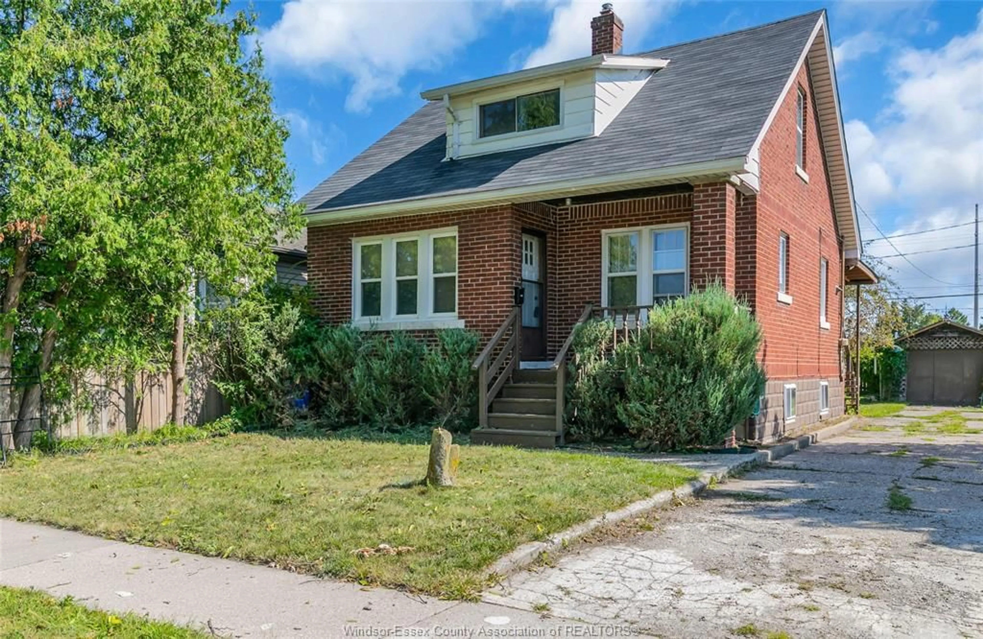 Home with brick exterior material, street for 3410 TURNER Rd, Windsor Ontario N8W 3M8