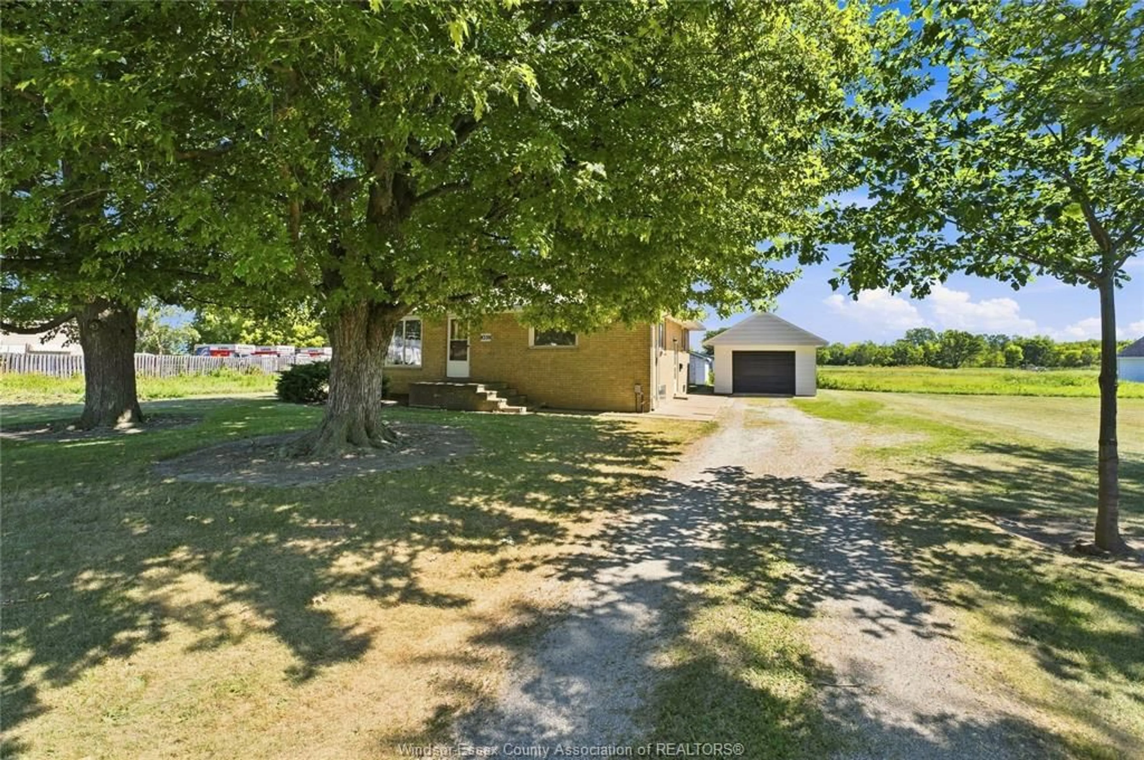 A pic from outside/outdoor area/front of a property/back of a property/a pic from drone, street for 8330 MALDEN Rd, LaSalle Ontario N9J 2V7