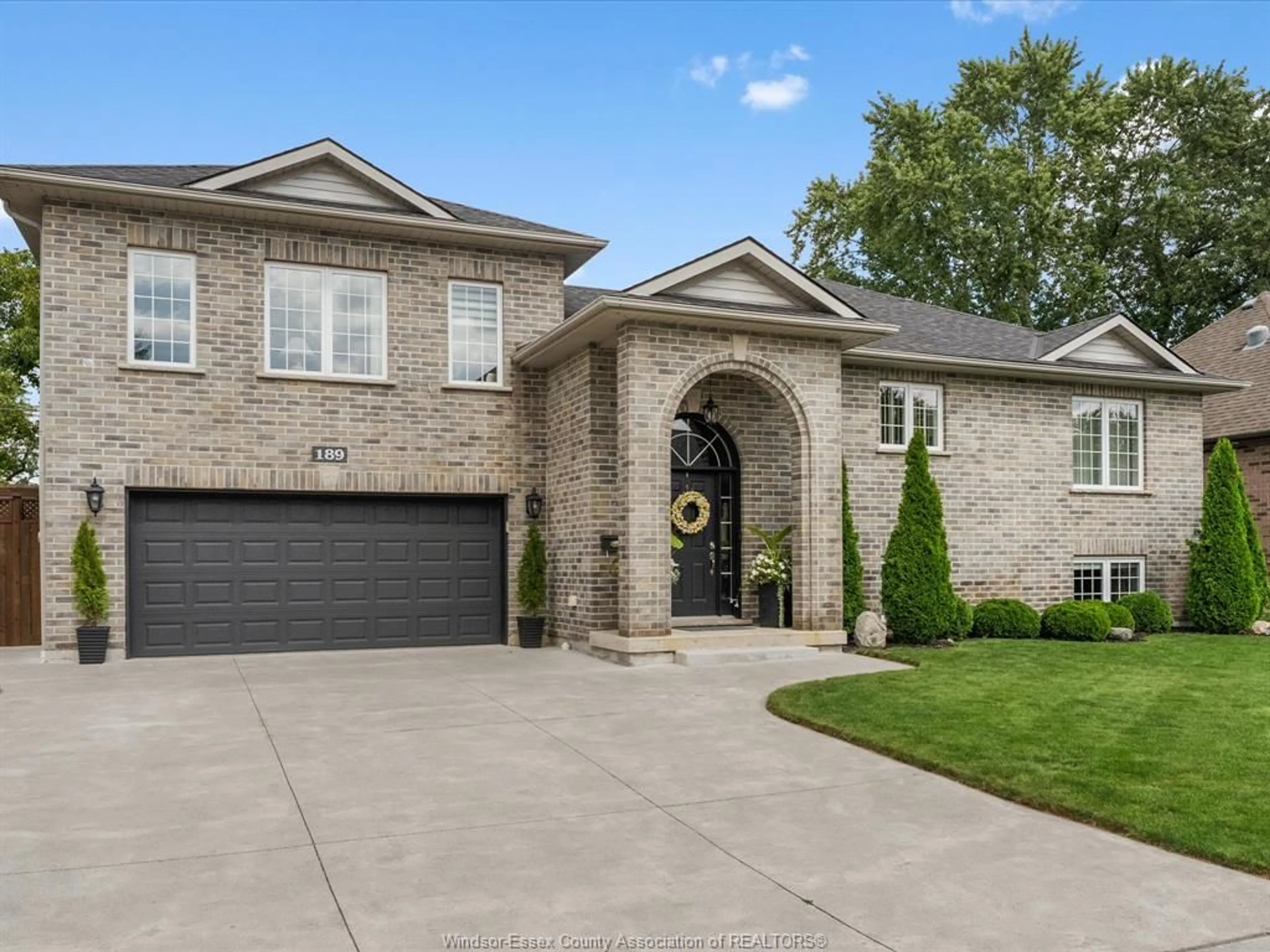 Home with brick exterior material, street for 189 RIVERVIEW, LaSalle Ontario N9J 3X9