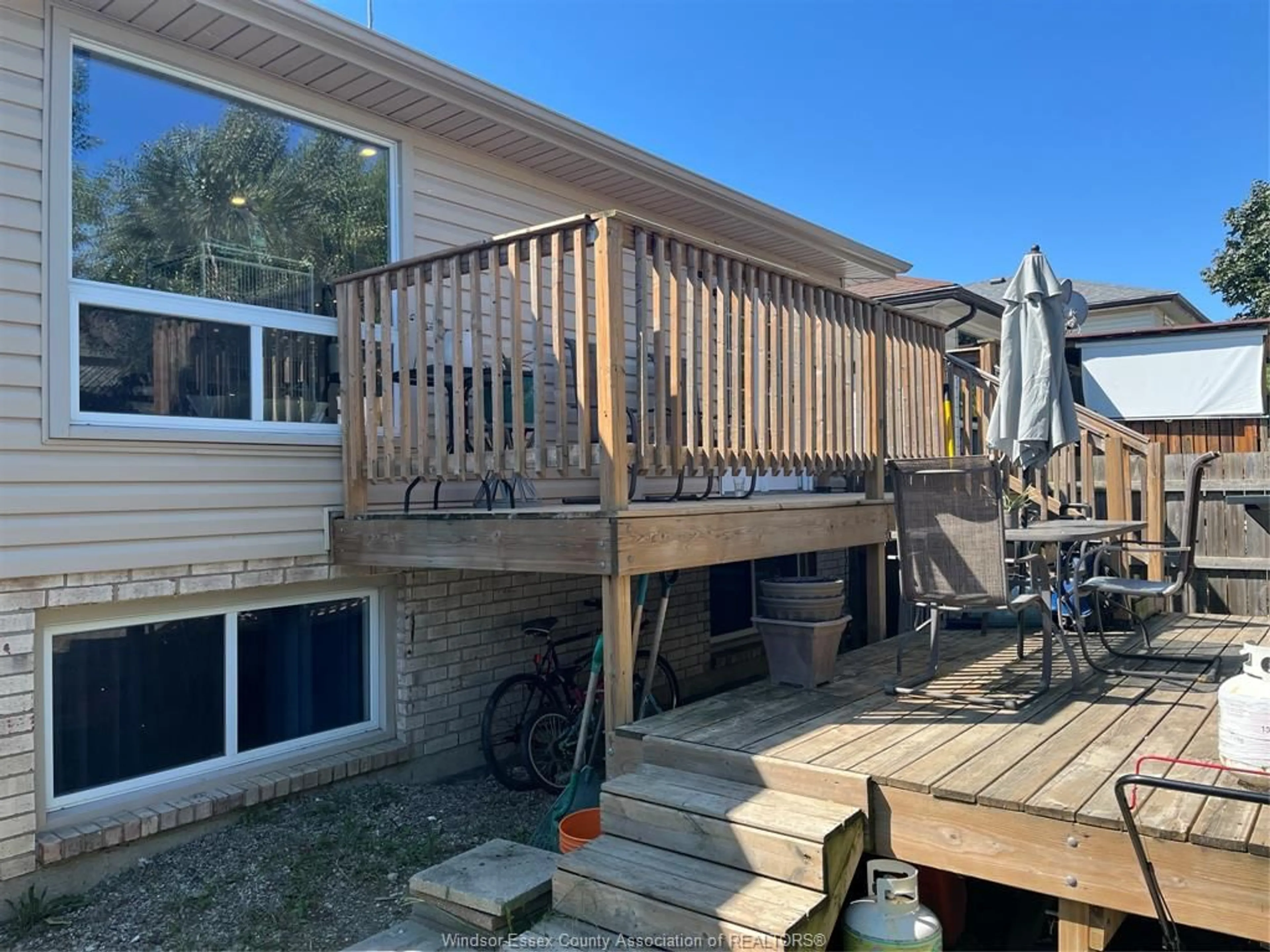 Patio, water/lake/river/ocean view for 8260 GATESIDE Pl, Windsor Ontario N8S 4N6