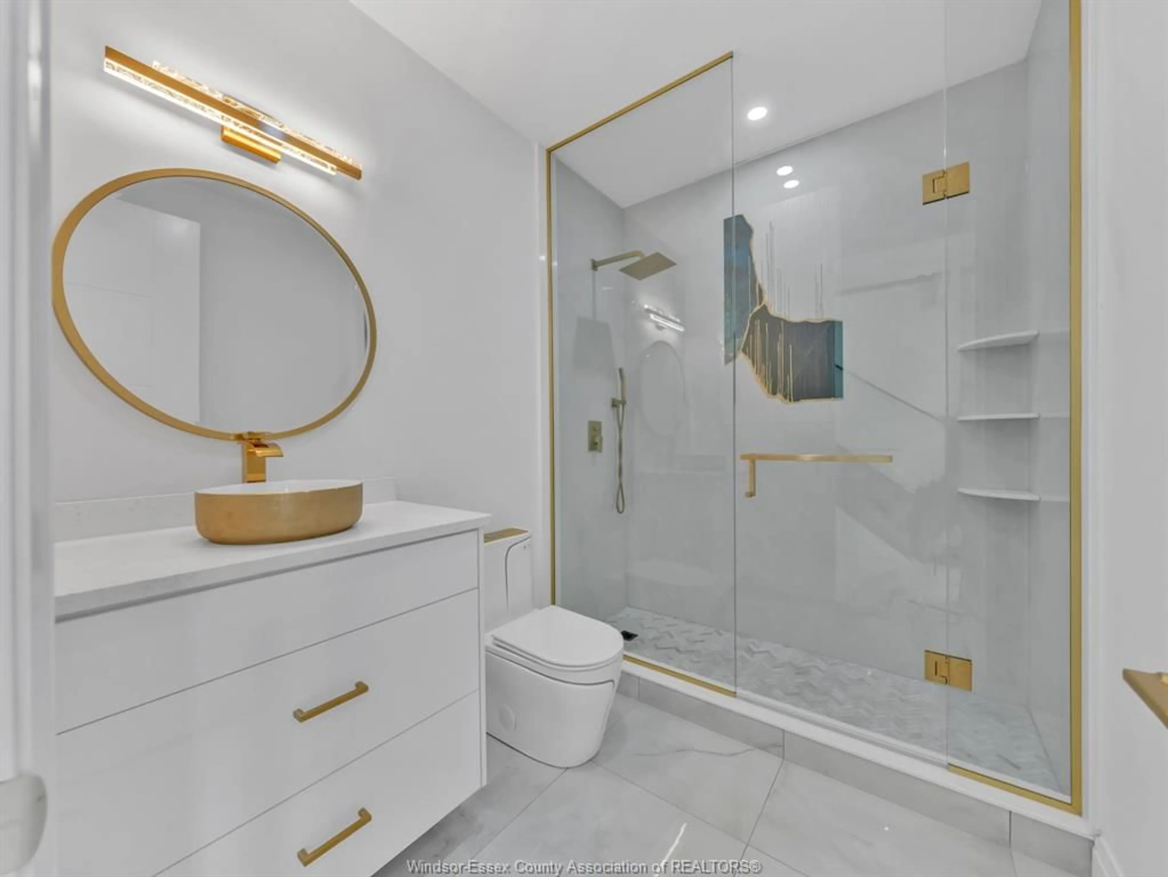Contemporary bathroom, ceramic/tile floor for 3672 SUTTON Ave, Windsor Ontario N9E 0B3