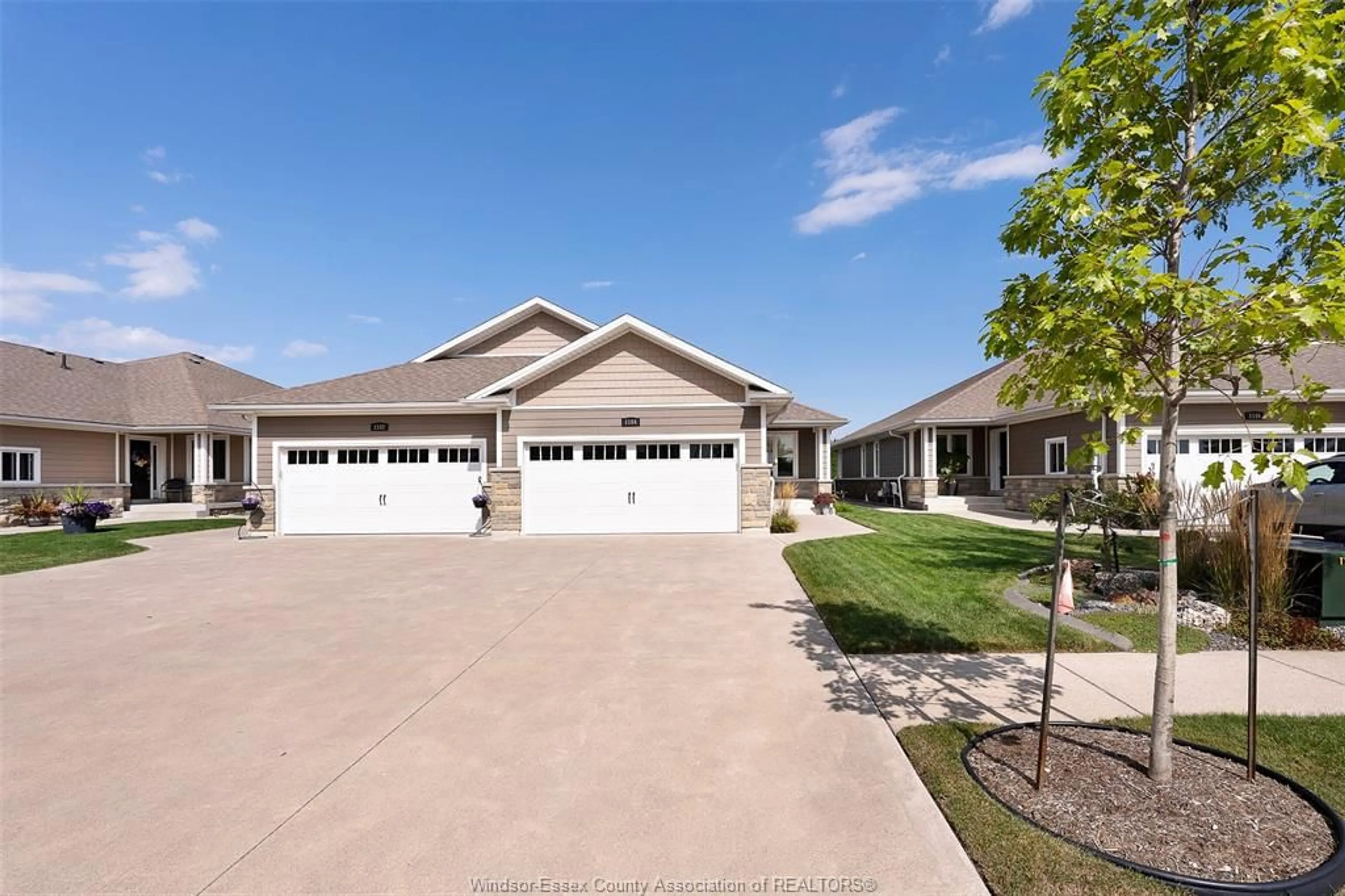Home with vinyl exterior material, street for 1184 ALLIANCE, LaSalle Ontario N9H 0C3