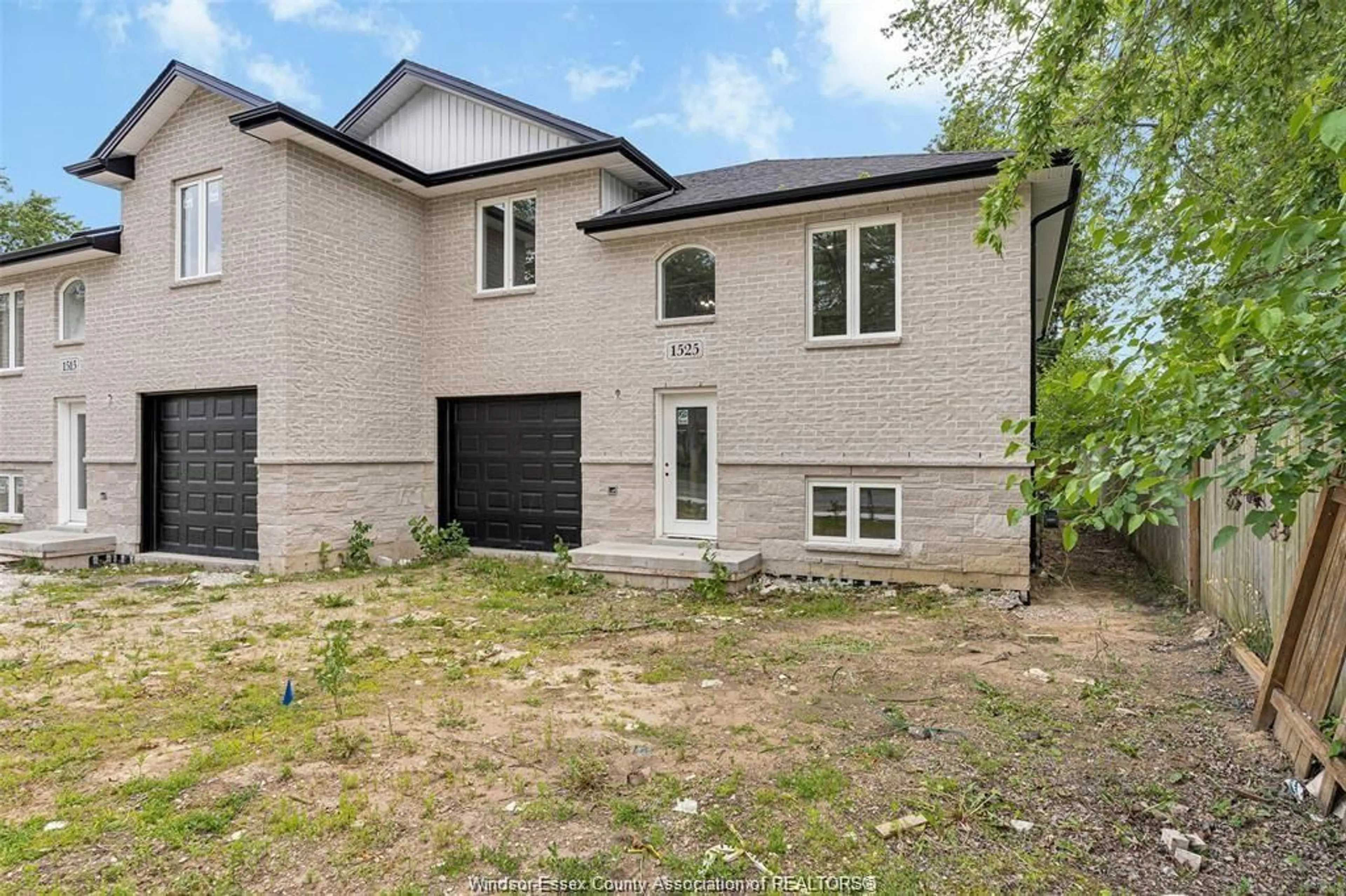 Home with brick exterior material, street for 1515 Michigan Ave, LaSalle Ontario N9J 2G7