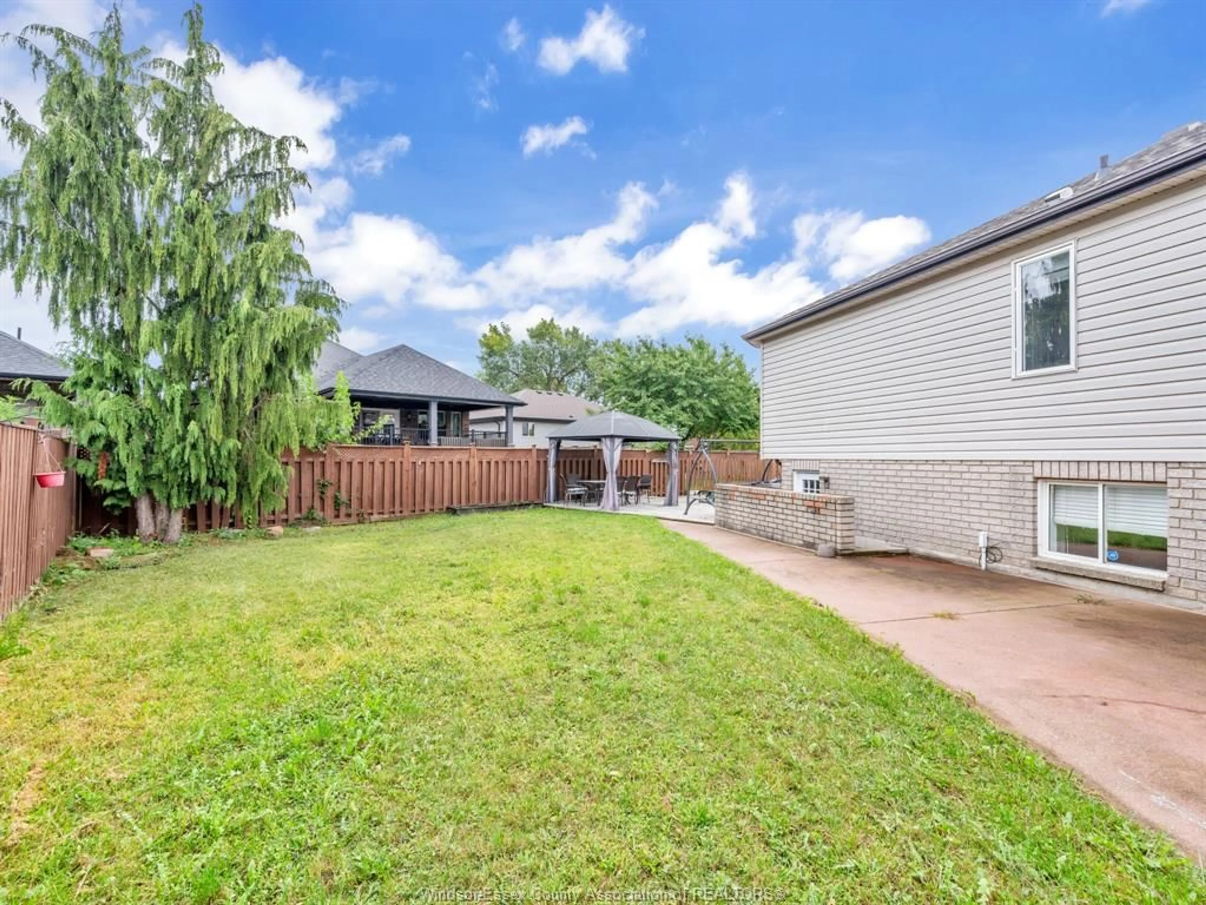 Patio, street for 11143 ANCONA Cres, Windsor Ontario N8R 2K2