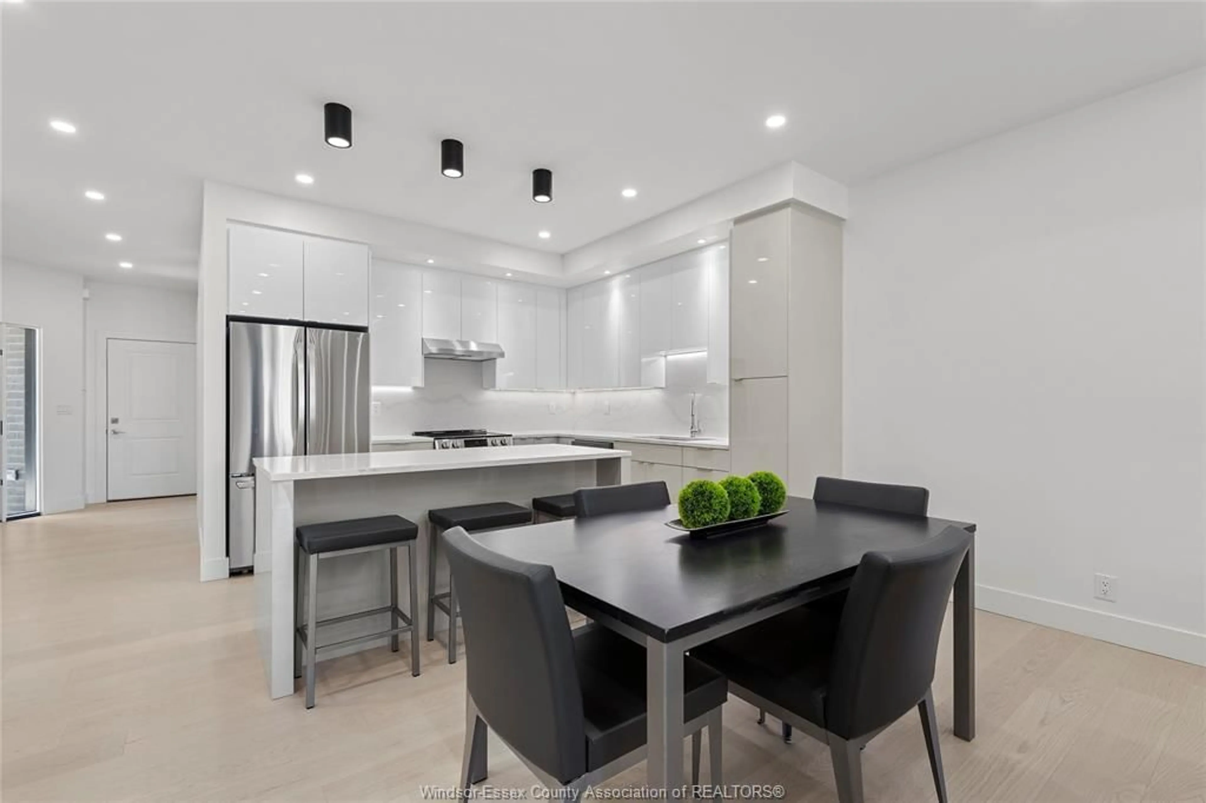Contemporary kitchen, ceramic/tile floor for 13 EAGLE St, Leamington Ontario N8H 0G4