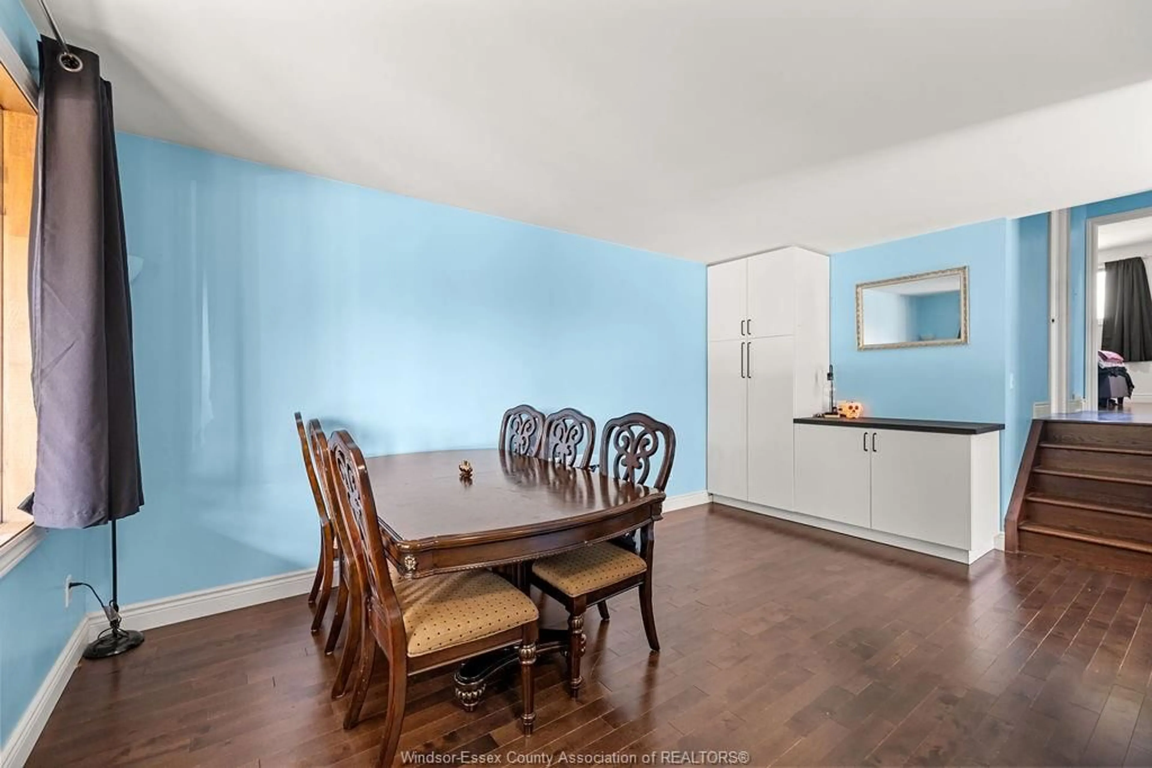 Dining room, wood/laminate floor for 1630 BLUE SPRING, Windsor Ontario N8W 5L2