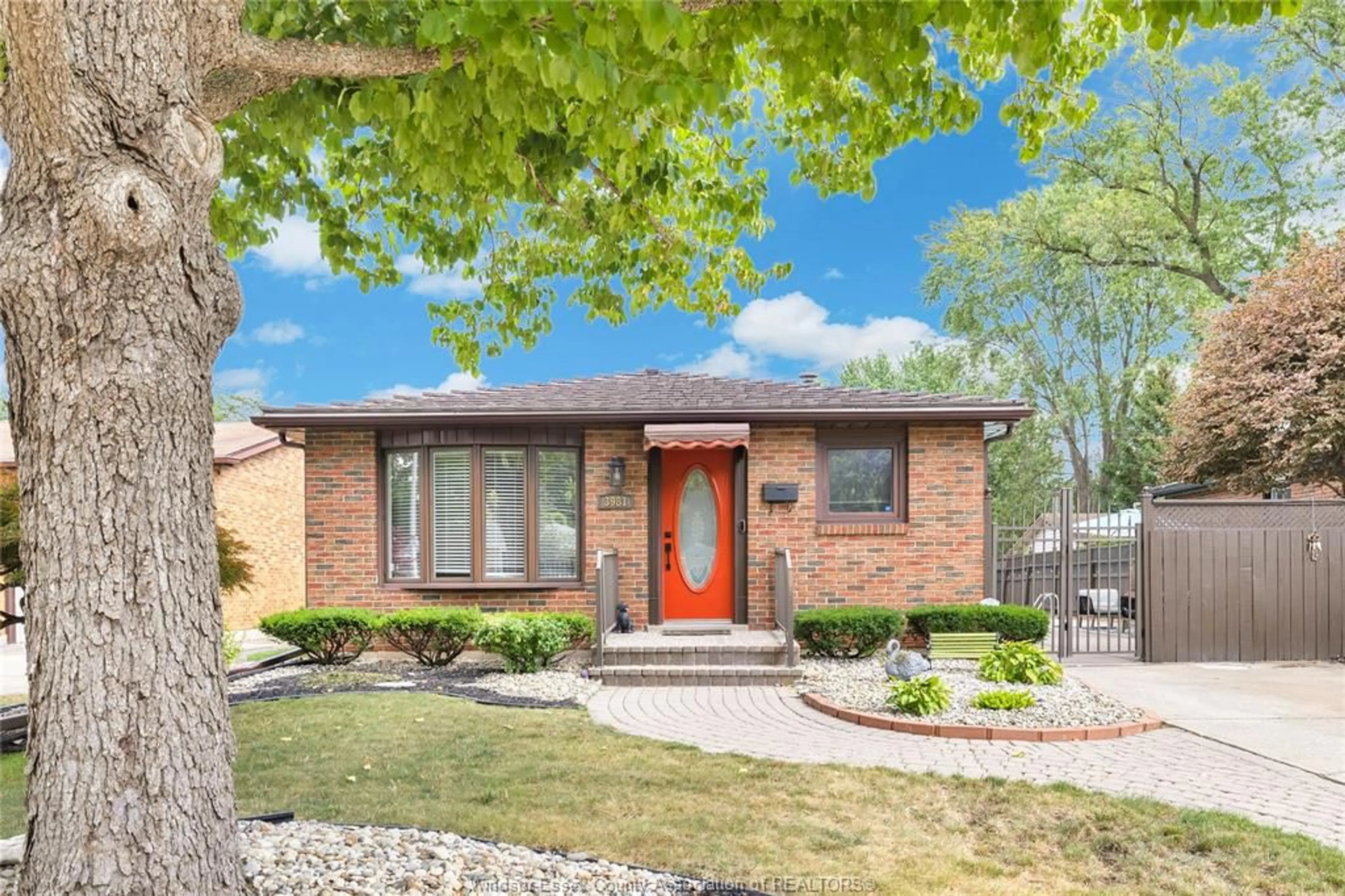 Home with brick exterior material, street for 3981 WHITNEY, Windsor Ontario N9C 2C7