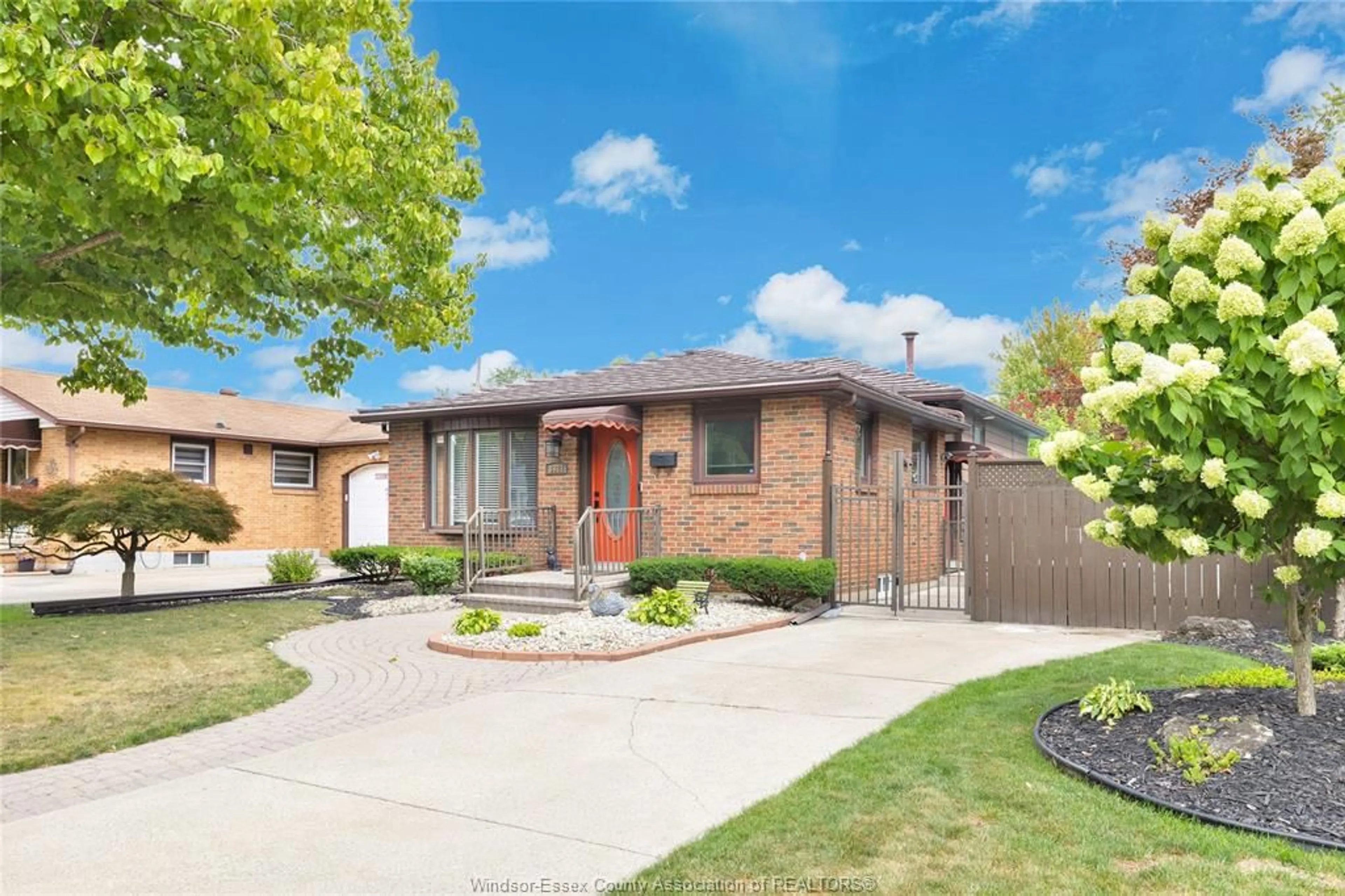 Home with brick exterior material, street for 3981 WHITNEY, Windsor Ontario N9C 2C7