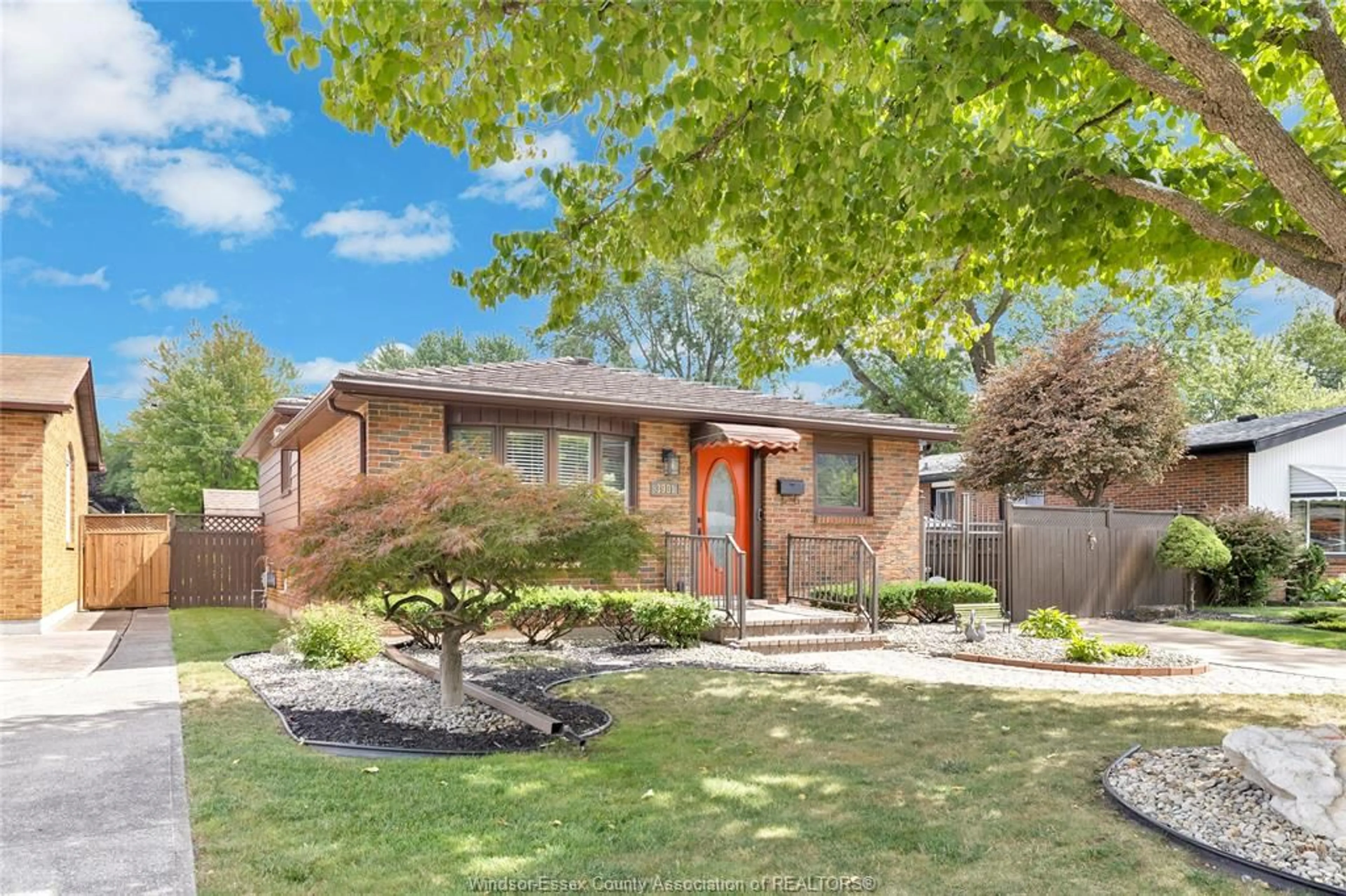 Home with brick exterior material, street for 3981 WHITNEY, Windsor Ontario N9C 2C7