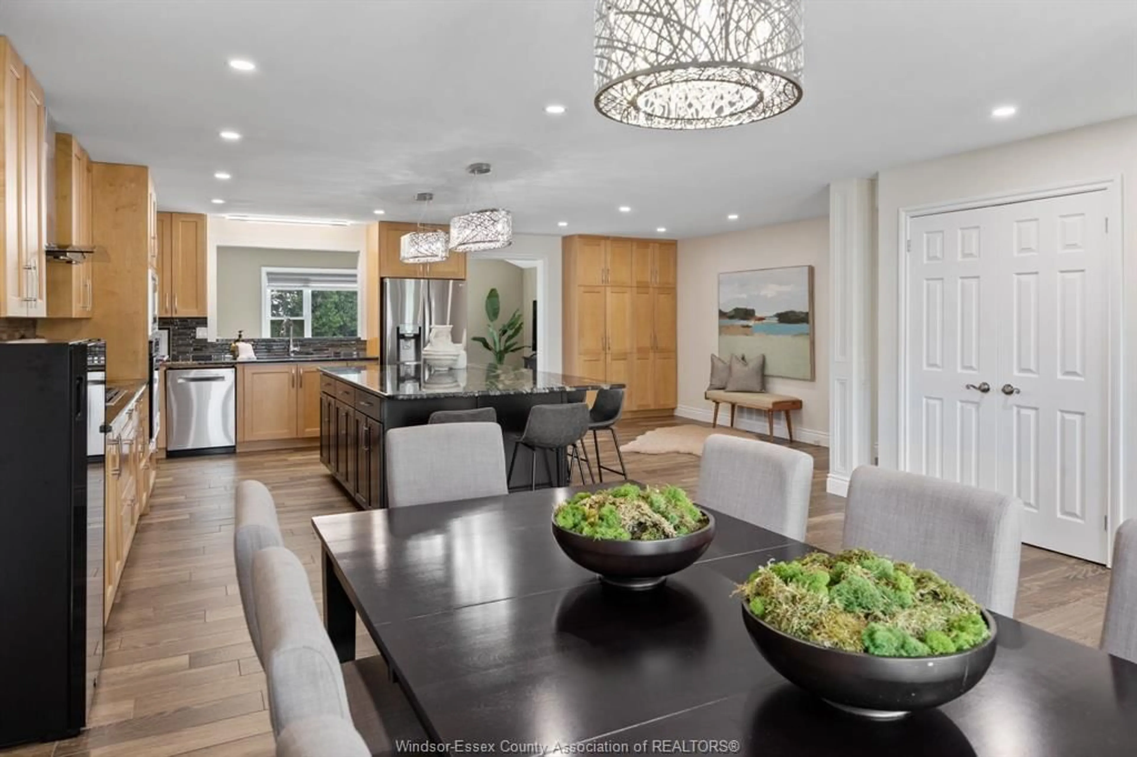 Open concept kitchen, unknown for 164 COUNTY ROAD 34, Cottam Ontario N0R 1B0