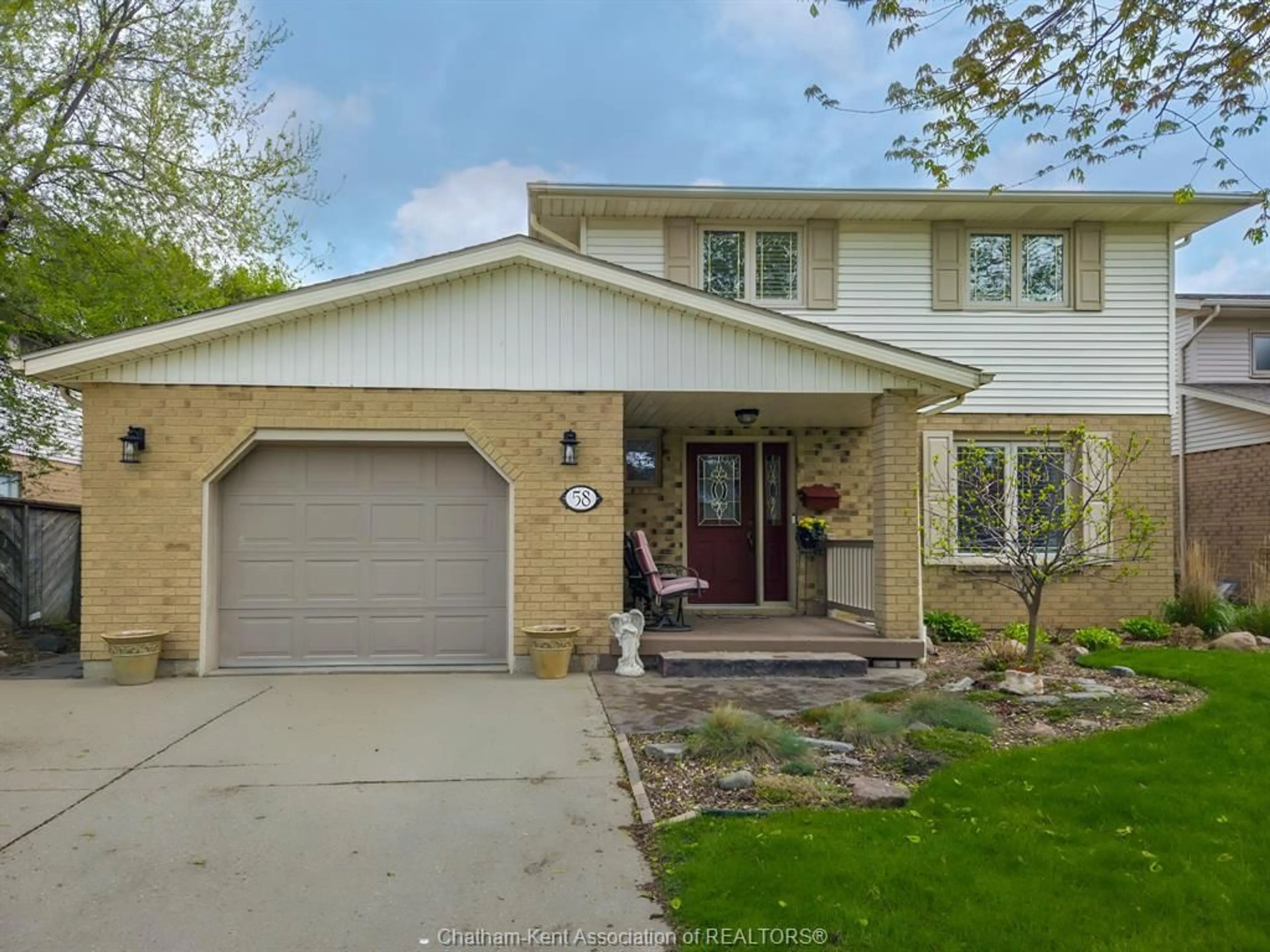 Home with brick exterior material, street for 58 HARVEST Cres, Chatham Ontario N7L 5C4