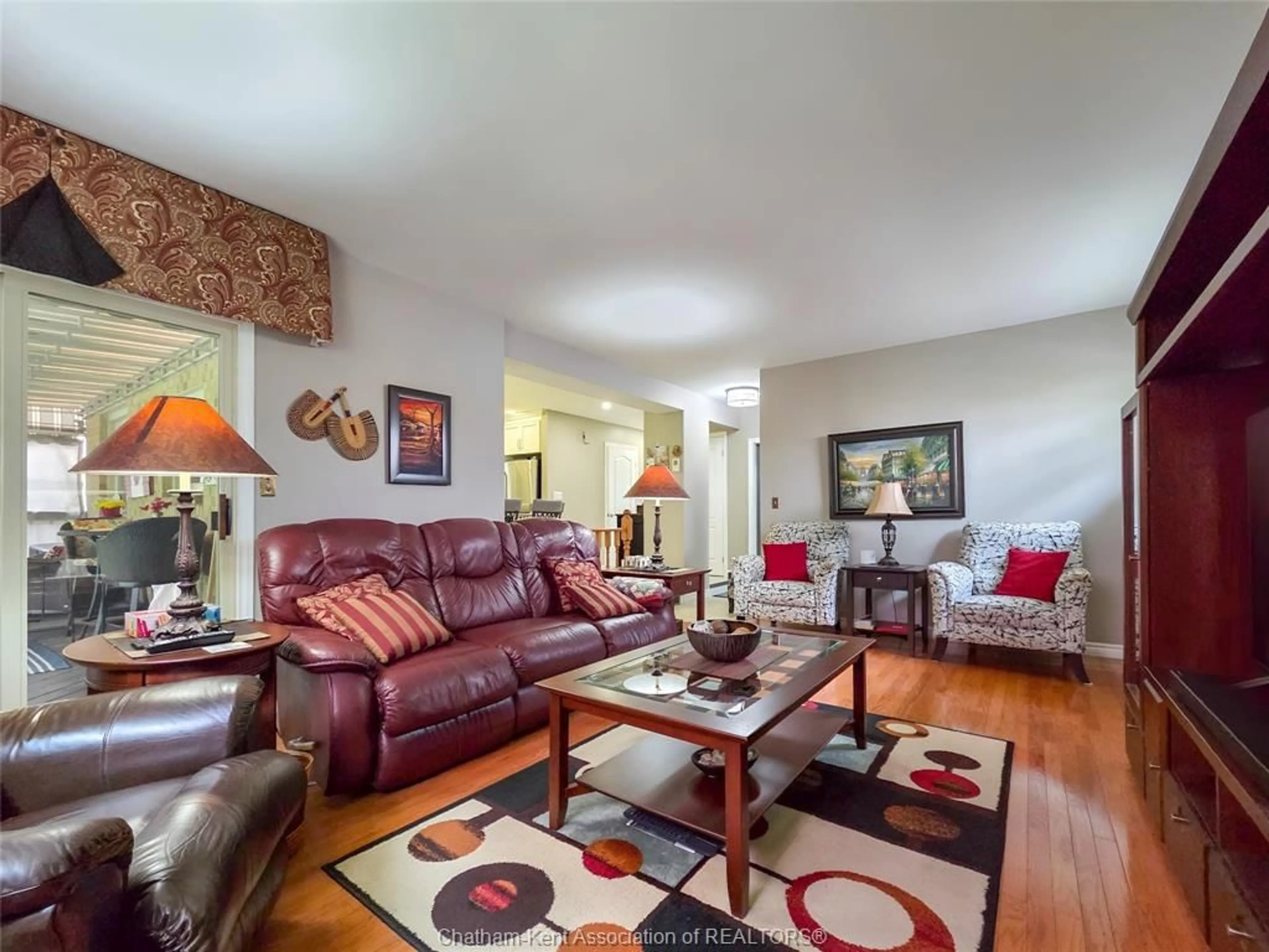 Living room with furniture, unknown for 58 HARVEST Cres, Chatham Ontario N7L 5C4