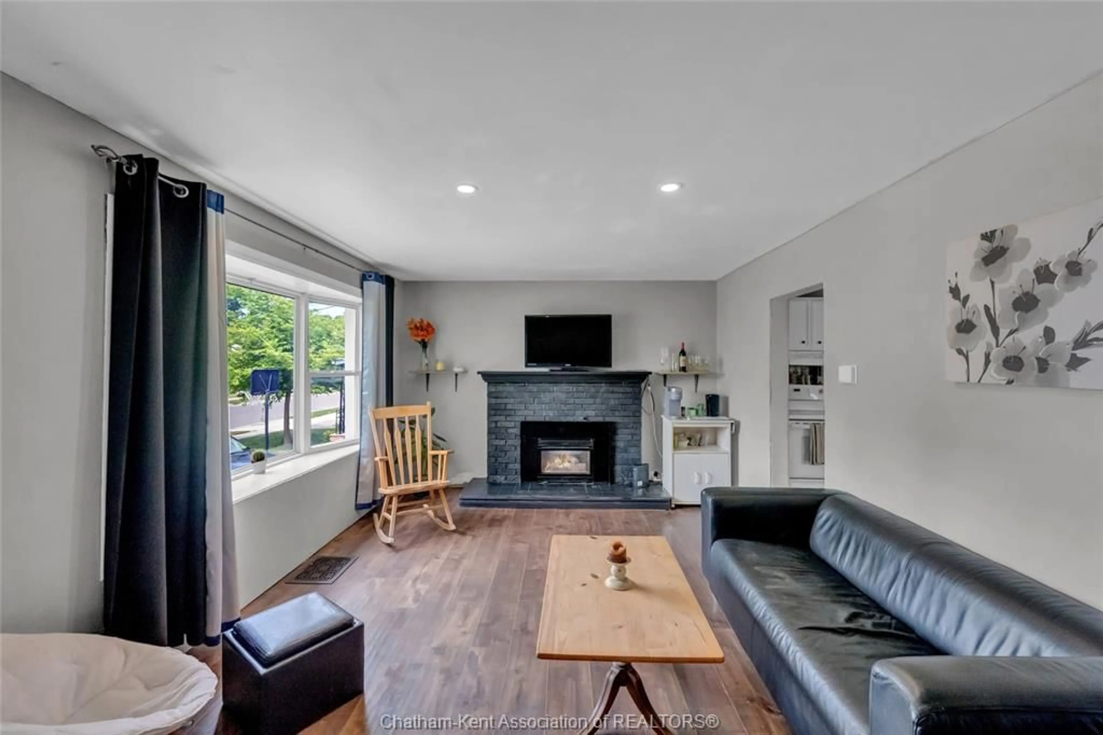 Living room with furniture, unknown for 12 McKinnon Dr, Chatham Ontario N7M 1B4