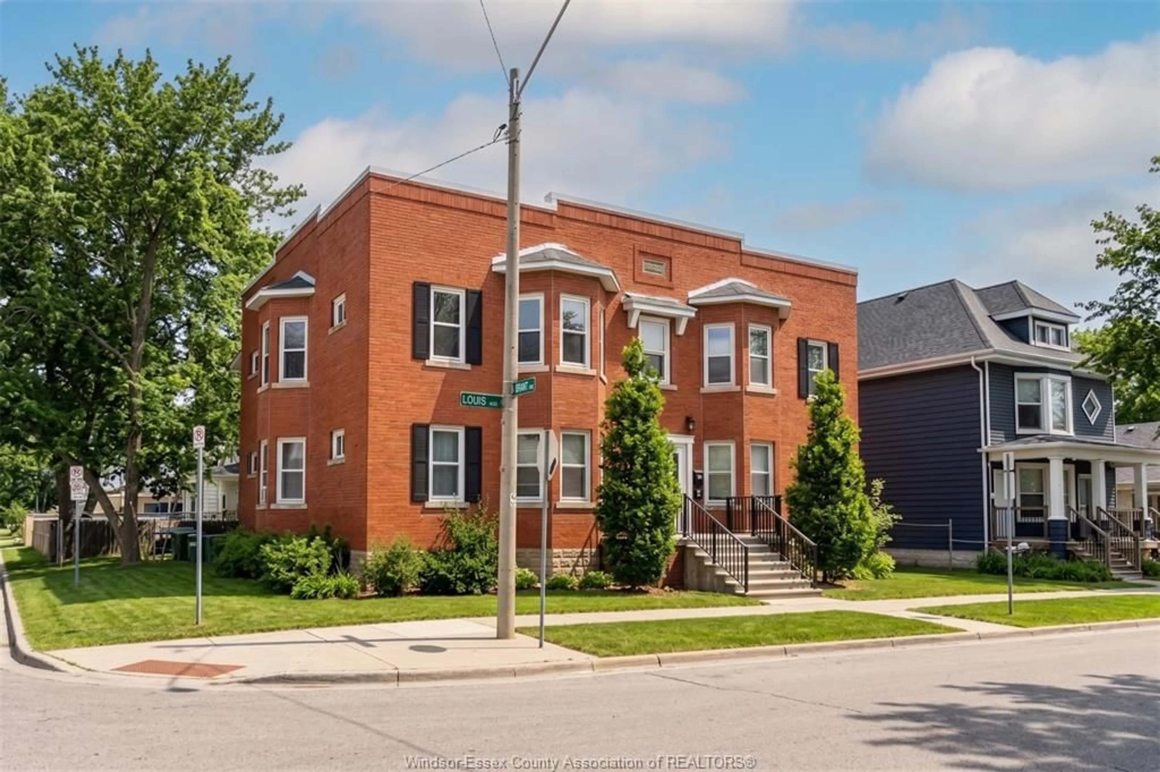 Home with brick exterior material, street for 485 LOUIS Ave, Windsor Ontario N9A 1W5